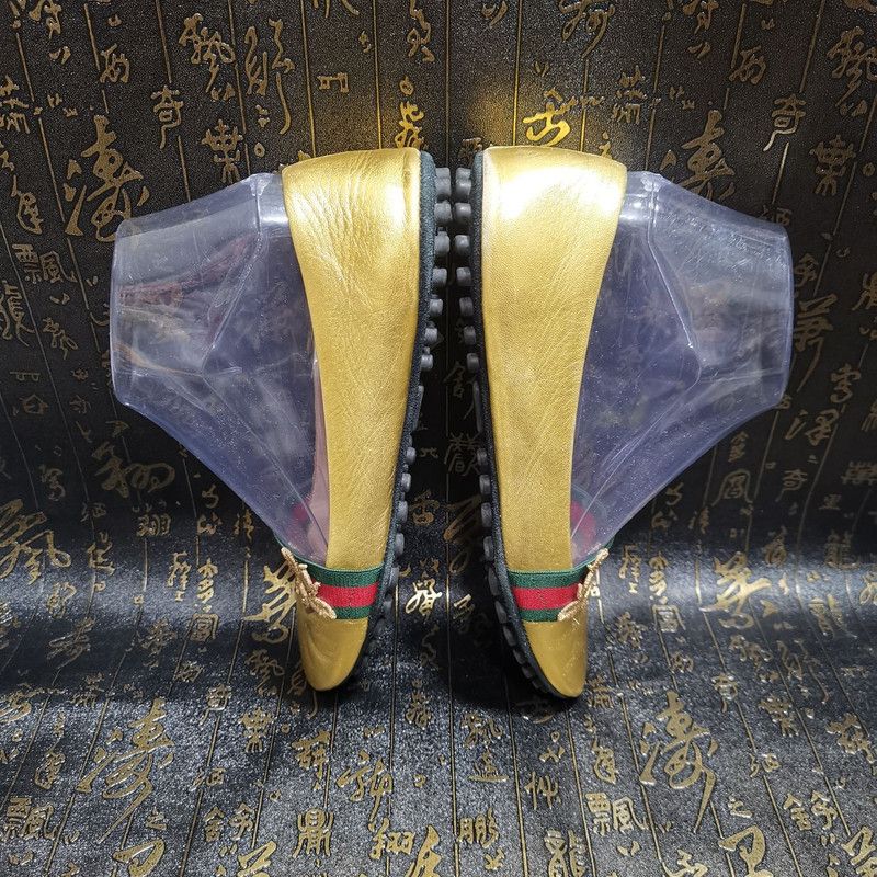Gucci Gucci Gold Flats with Signature Green-Red Stripe 0079 Size US 7.5 / EU 40-41 - 8 Thumbnail