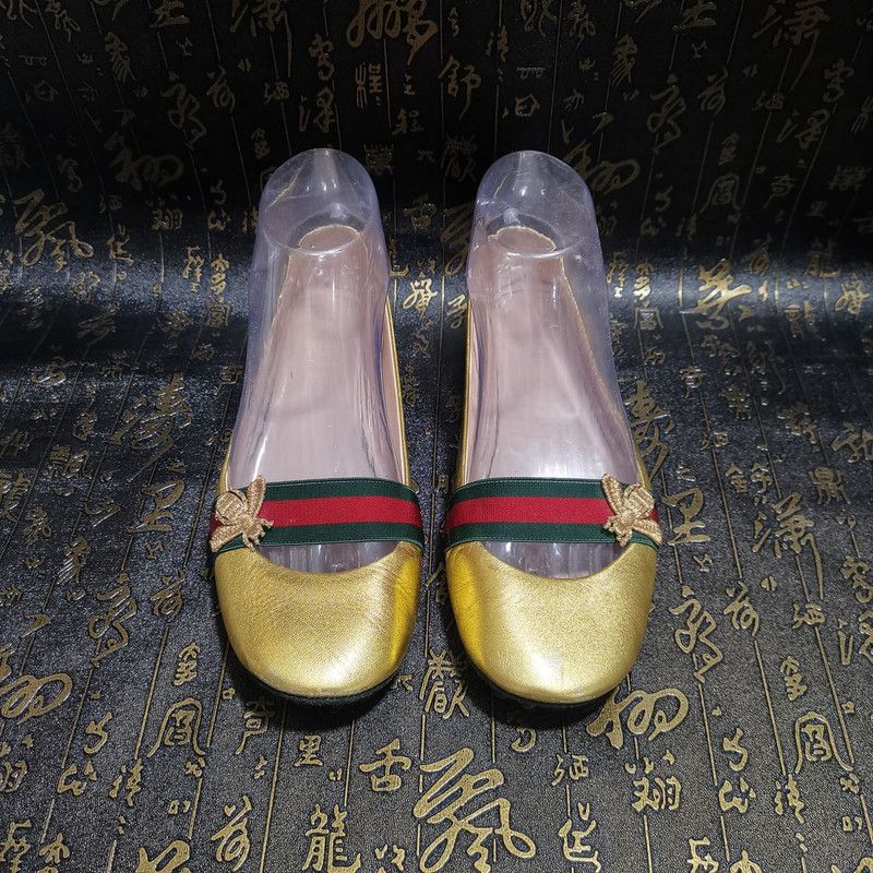 Gucci Gucci Gold Flats with Signature Green-Red Stripe 0079 Size US 7.5 / EU 40-41 - 2 Thumbnail