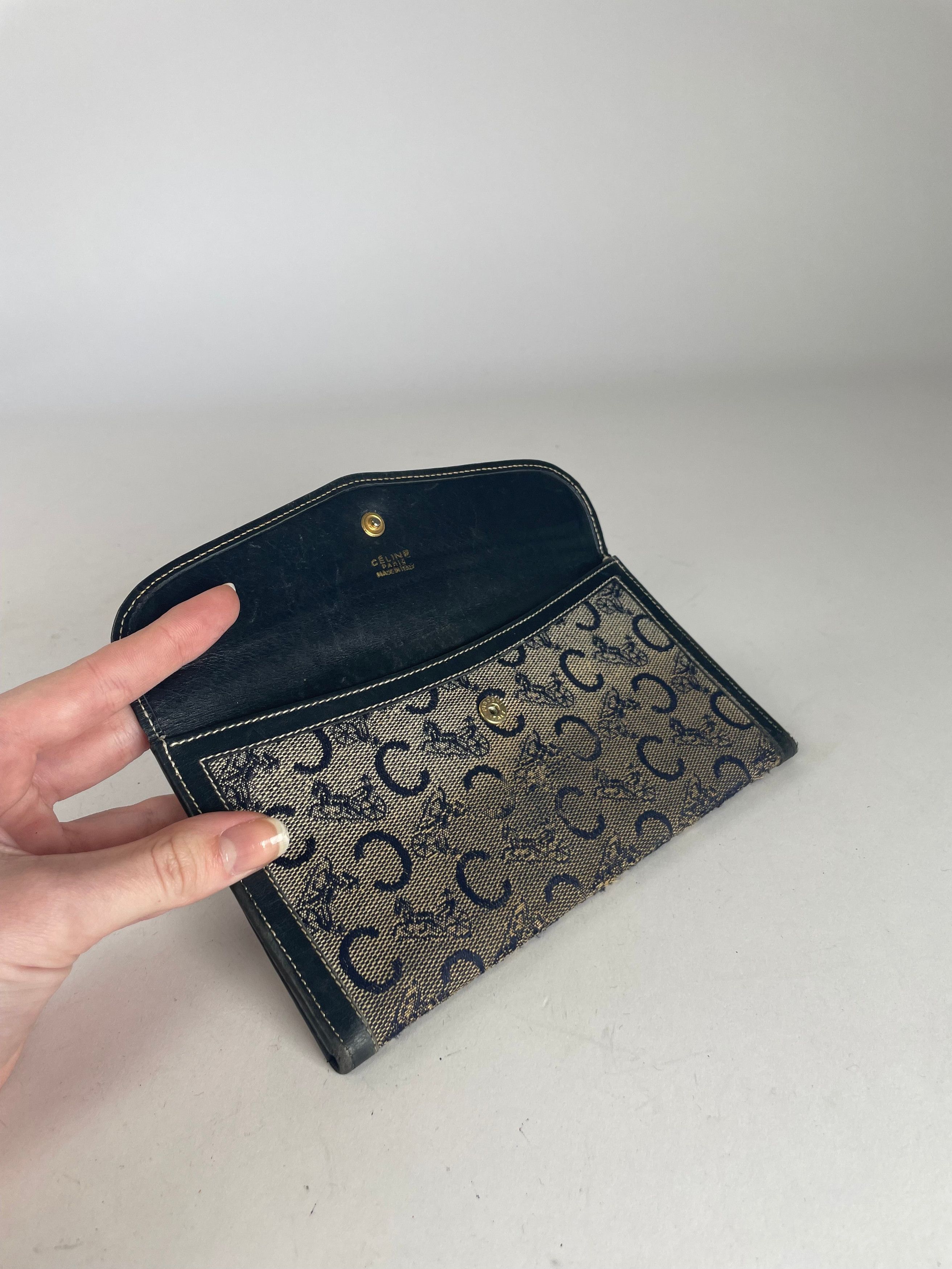 Celine Vintage Paris Leather Wallet Black Grey Size ONE SIZE - 5 Thumbnail