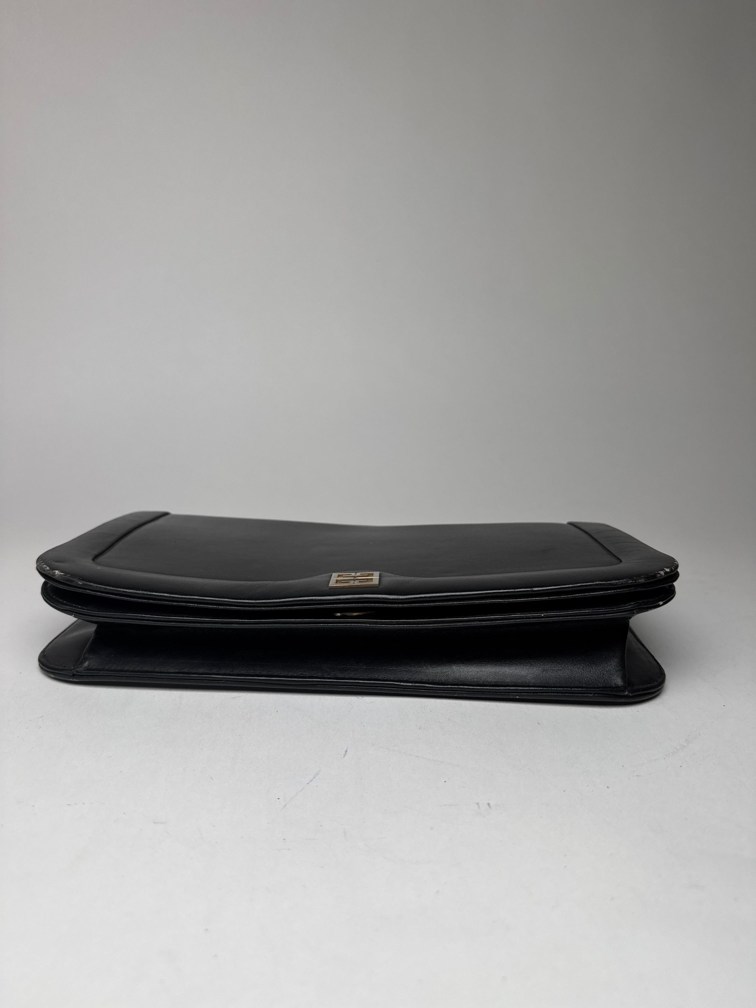 Givenchy Vintage Leather Clutch Black Size ONE SIZE - 9 Thumbnail