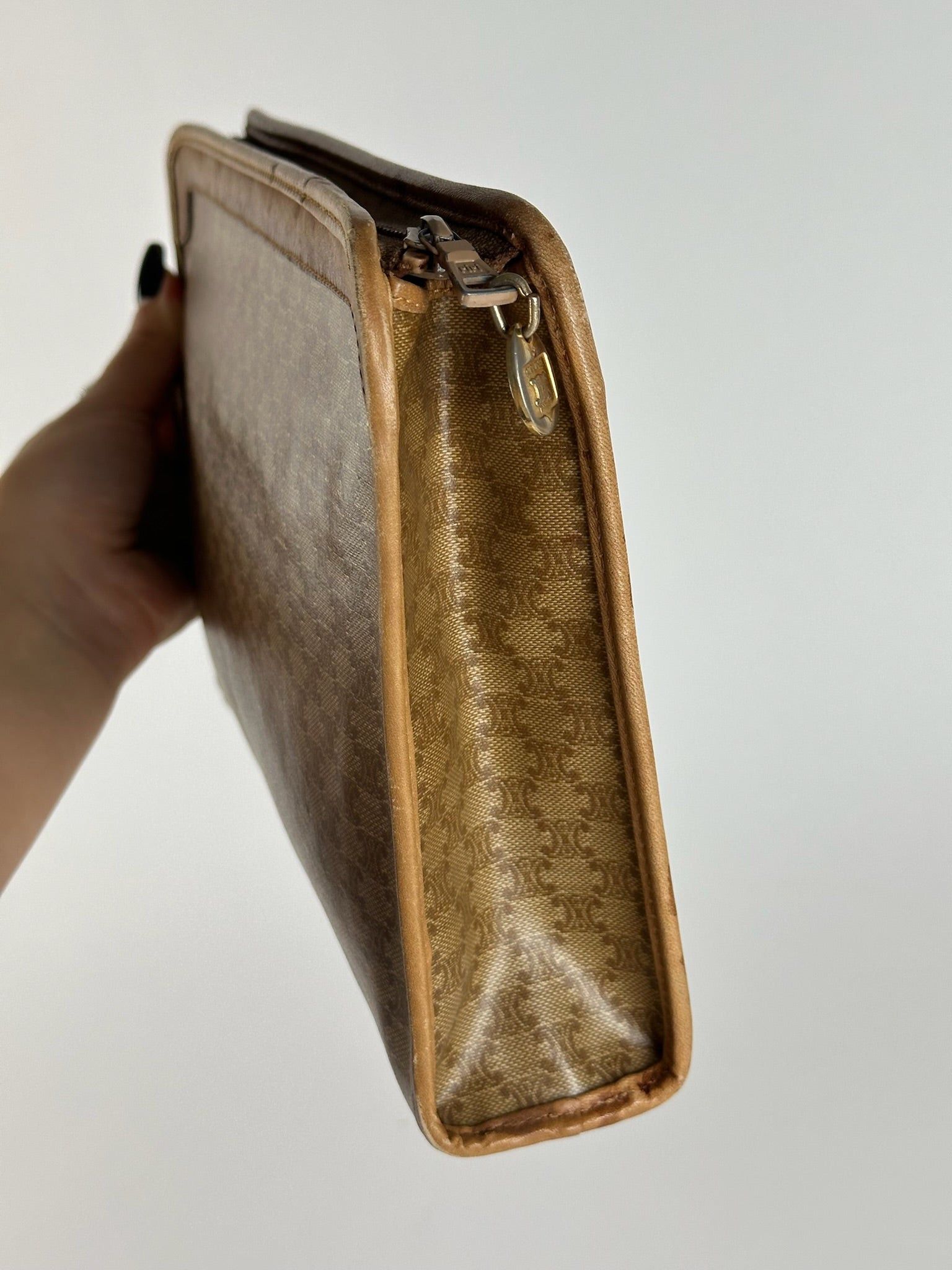 Celine Vintage Paris Triomphe Monogram Clutch Beige Brown Size ONE SIZE - 13 Thumbnail