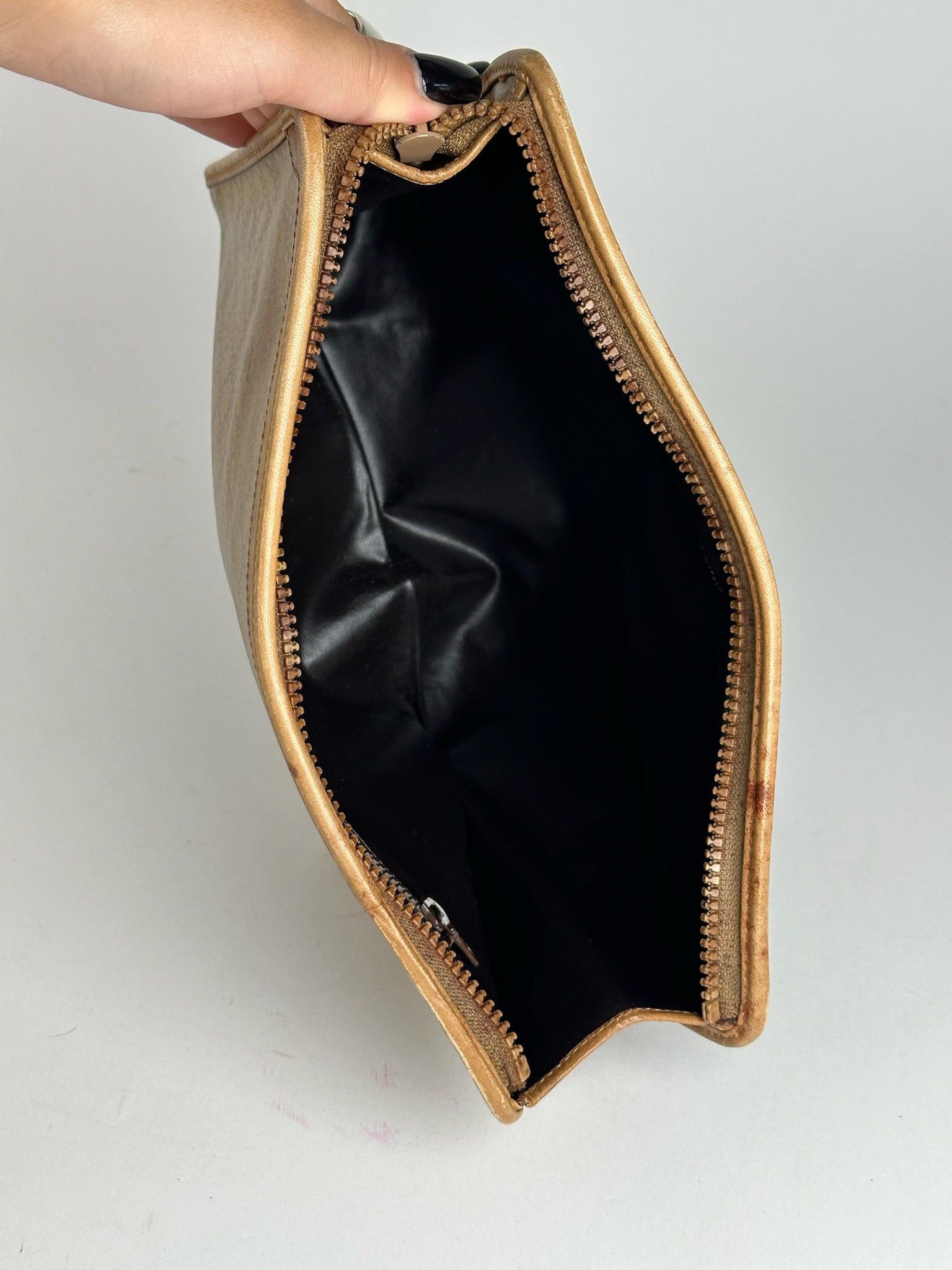 Celine Vintage Paris Triomphe Monogram Clutch Beige Brown Size ONE SIZE - 4 Thumbnail