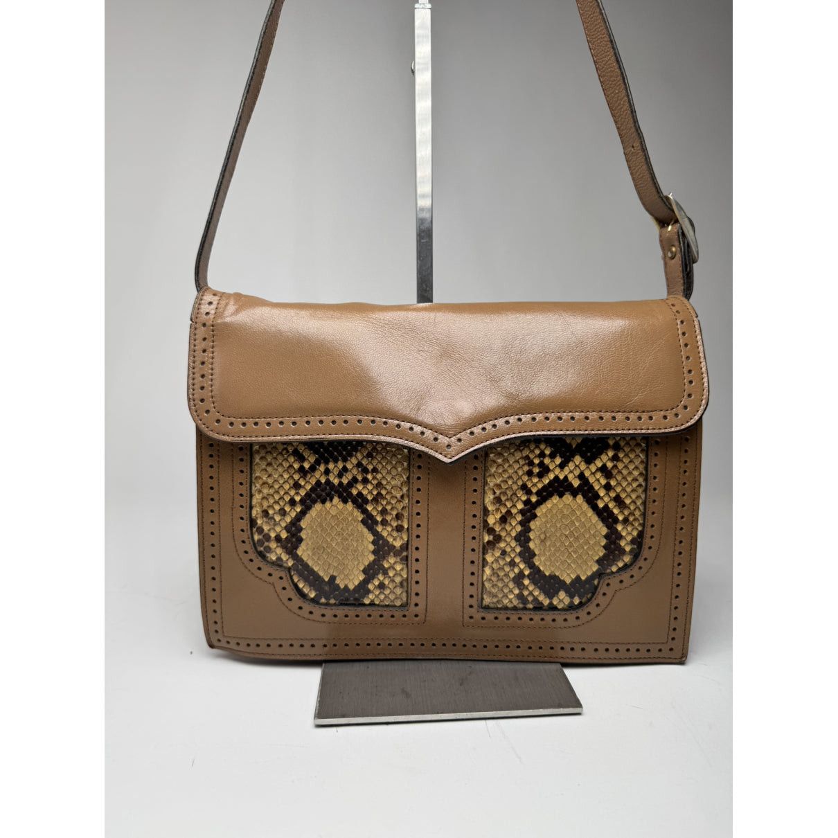 Other Saint Laurent Satchel Y studs Brown Leather Handbag Size ONE SIZE - 4 Thumbnail