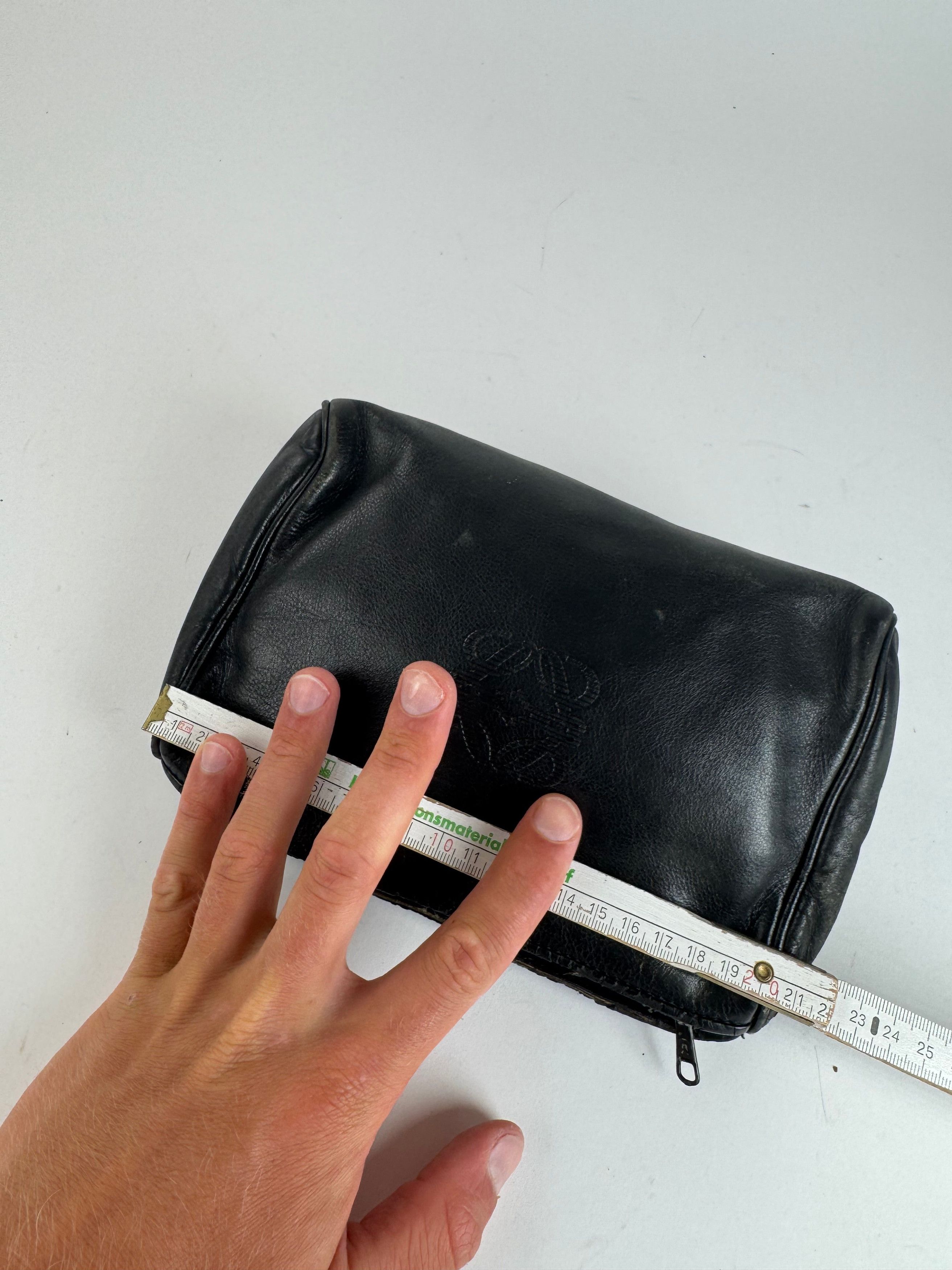 Loewe Vintage Madrid Leather clutch black Size ONE SIZE - 9 Thumbnail