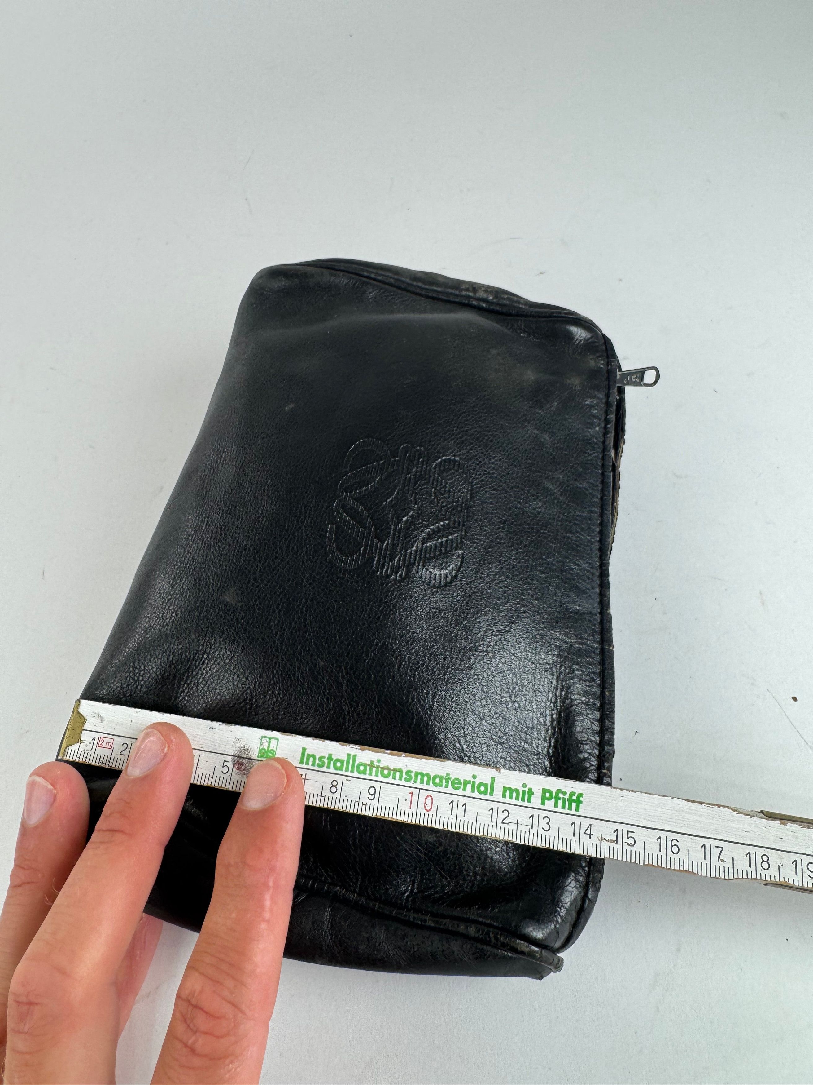 Loewe Vintage Madrid Leather clutch black Size ONE SIZE - 11 Thumbnail