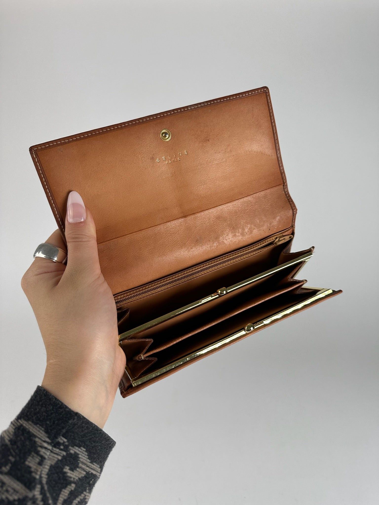 Celine Vintage Paris Leather ID Holder Brown Size ONE SIZE - 4 Thumbnail