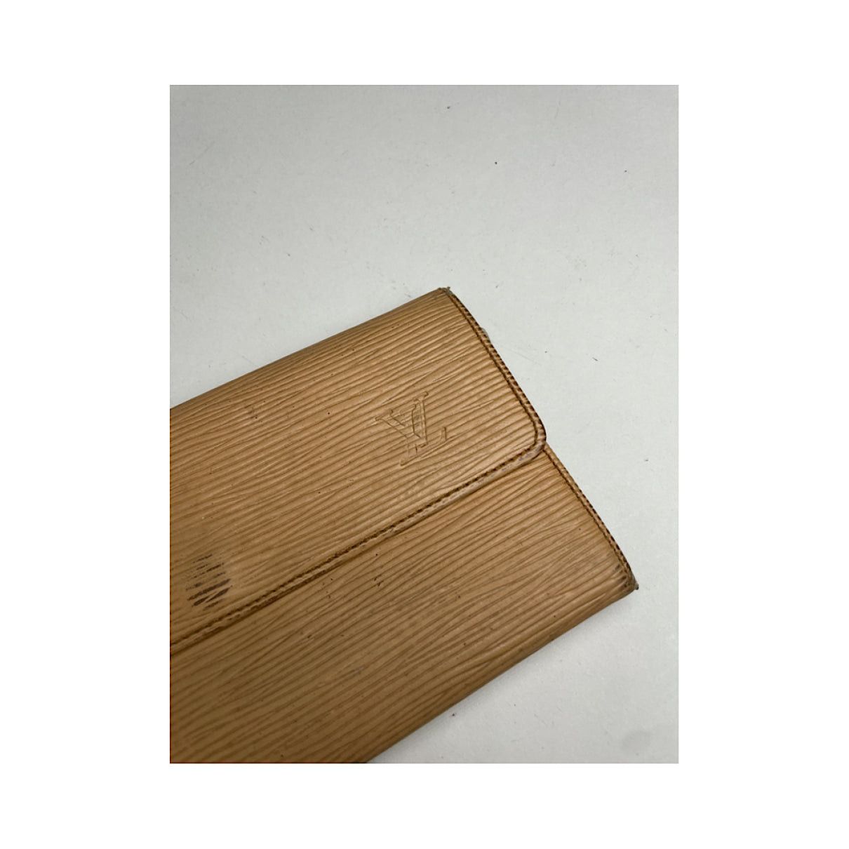 Louis Vuitton Louise Ecru Leather Wallet Size ONE SIZE - 4 Thumbnail