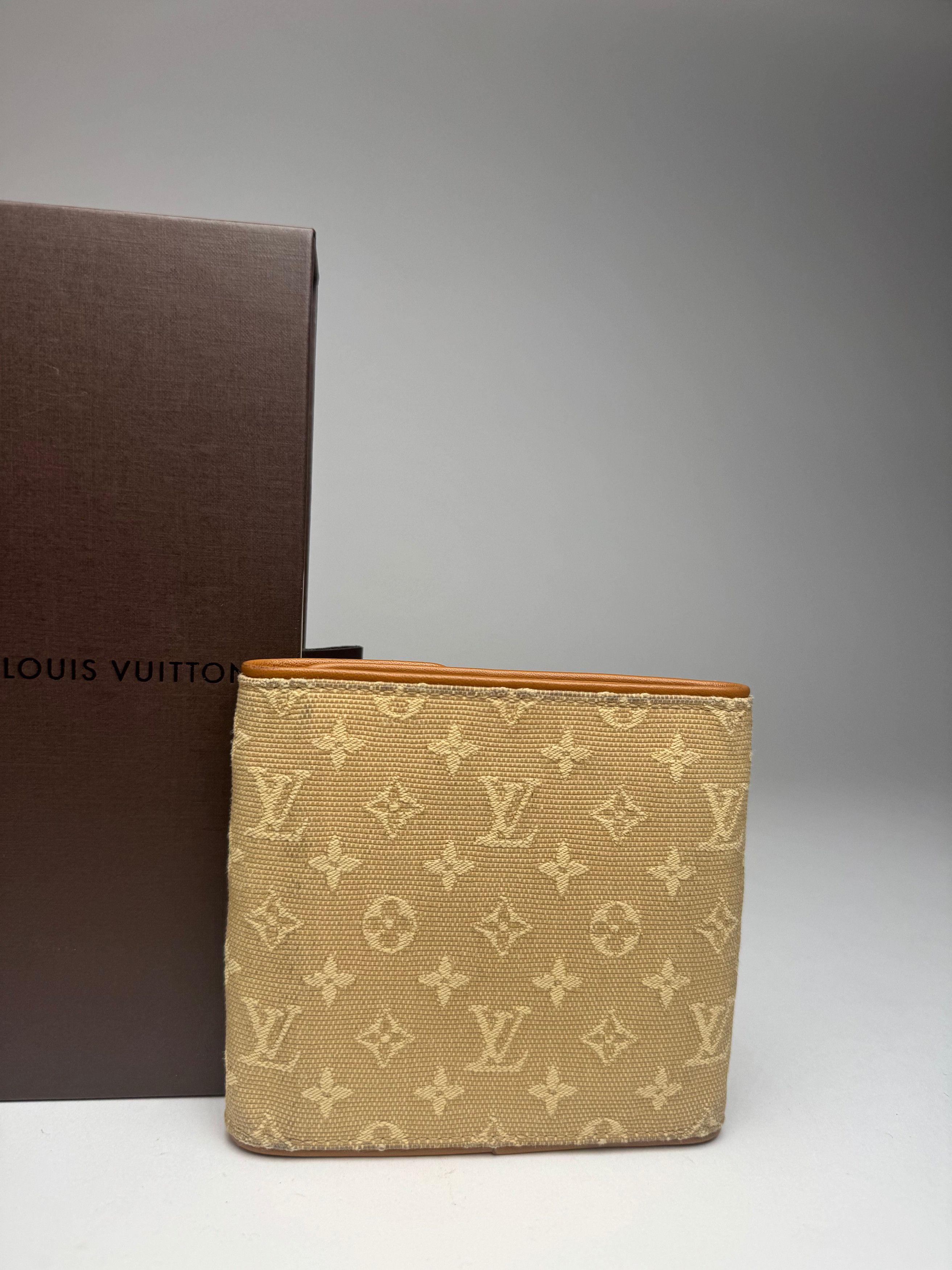 Louis Vuitton Vintage Canvas Monogram Wallet Yellow white Size ONE SIZE - 2 Thumbnail