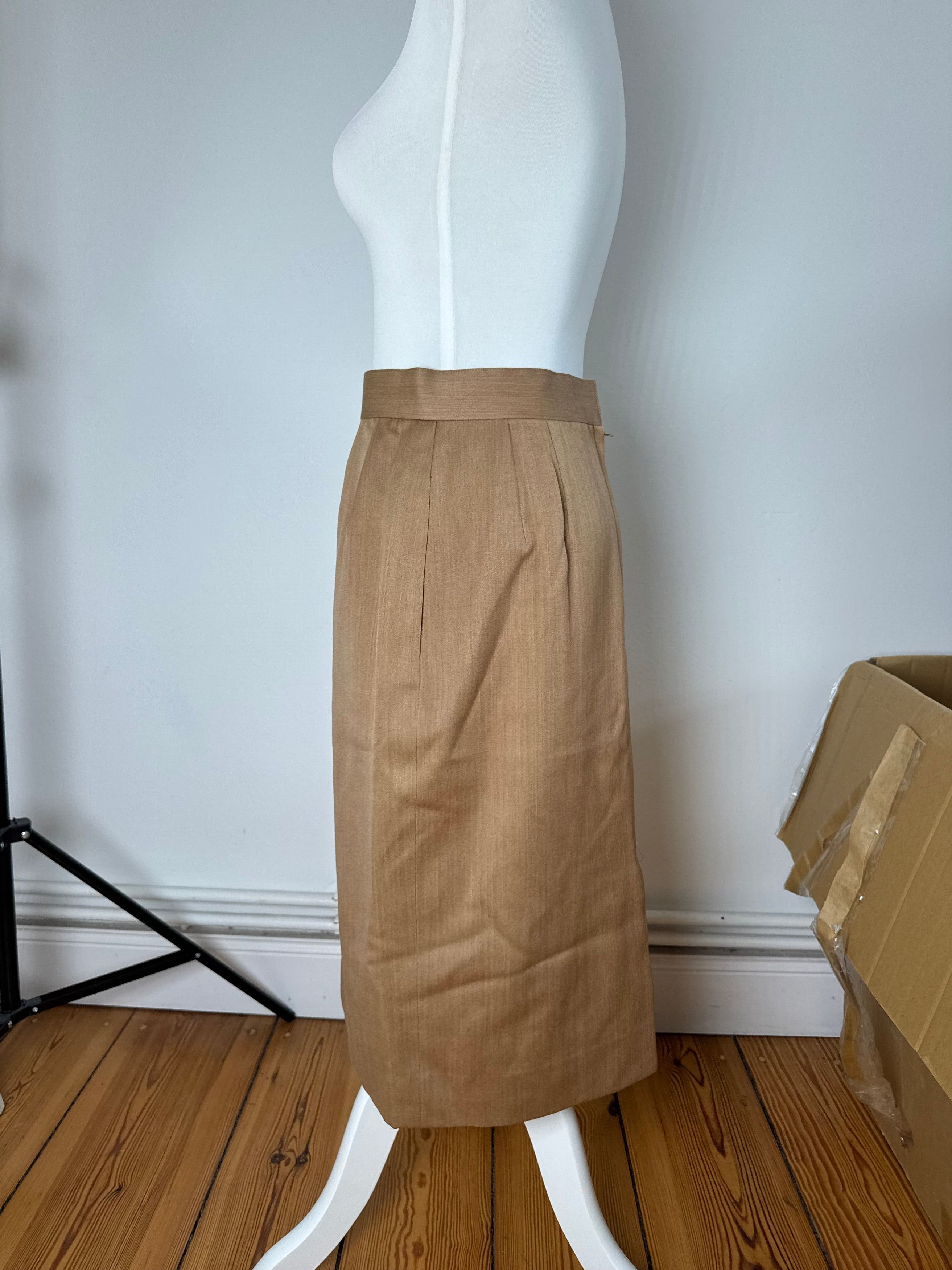 Dior Vintage Linen Skirt Brown L Size 34" / US 12 / IT 48 - 2 Thumbnail