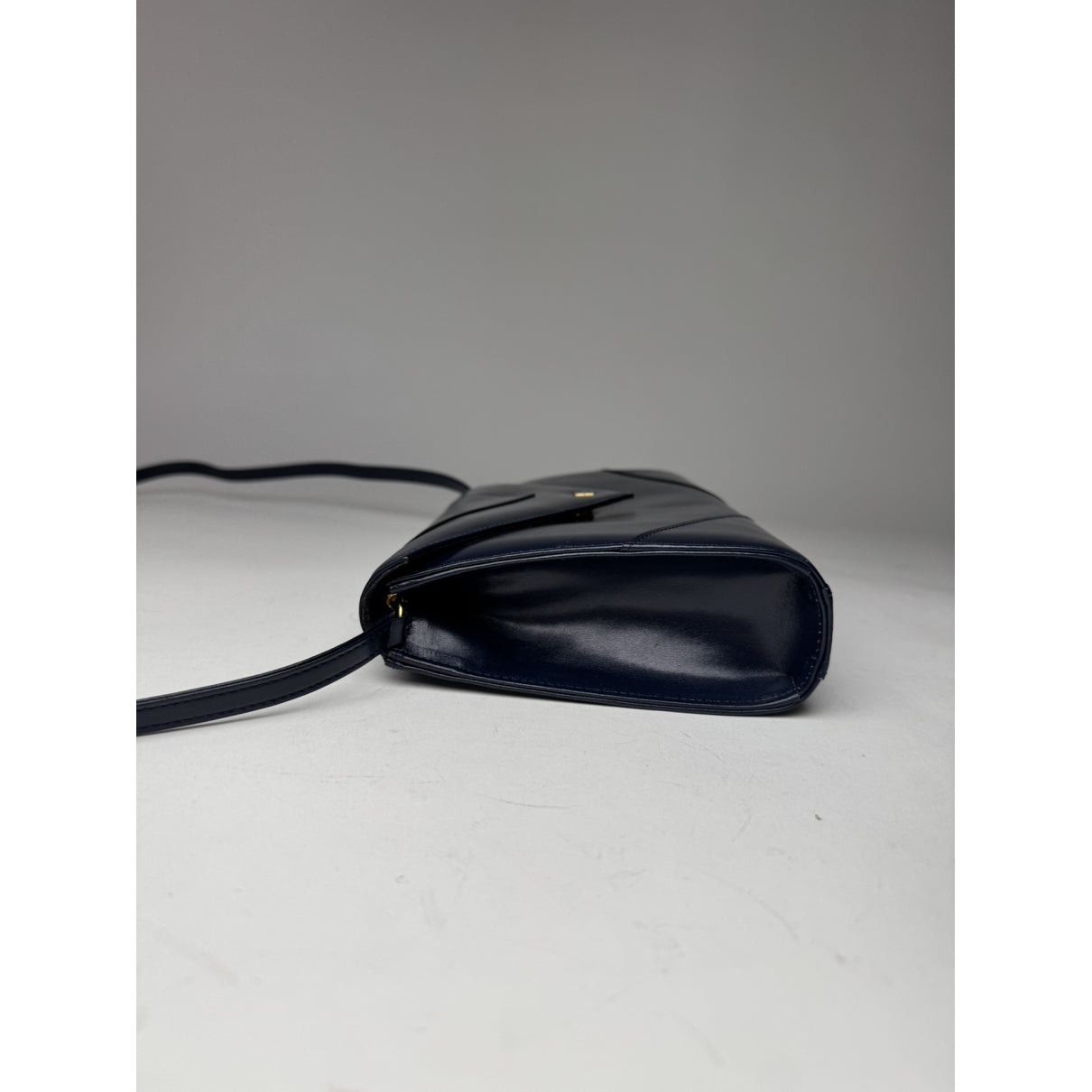 Givenchy 4G Navy Leather Handbag Size ONE SIZE - 4 Thumbnail