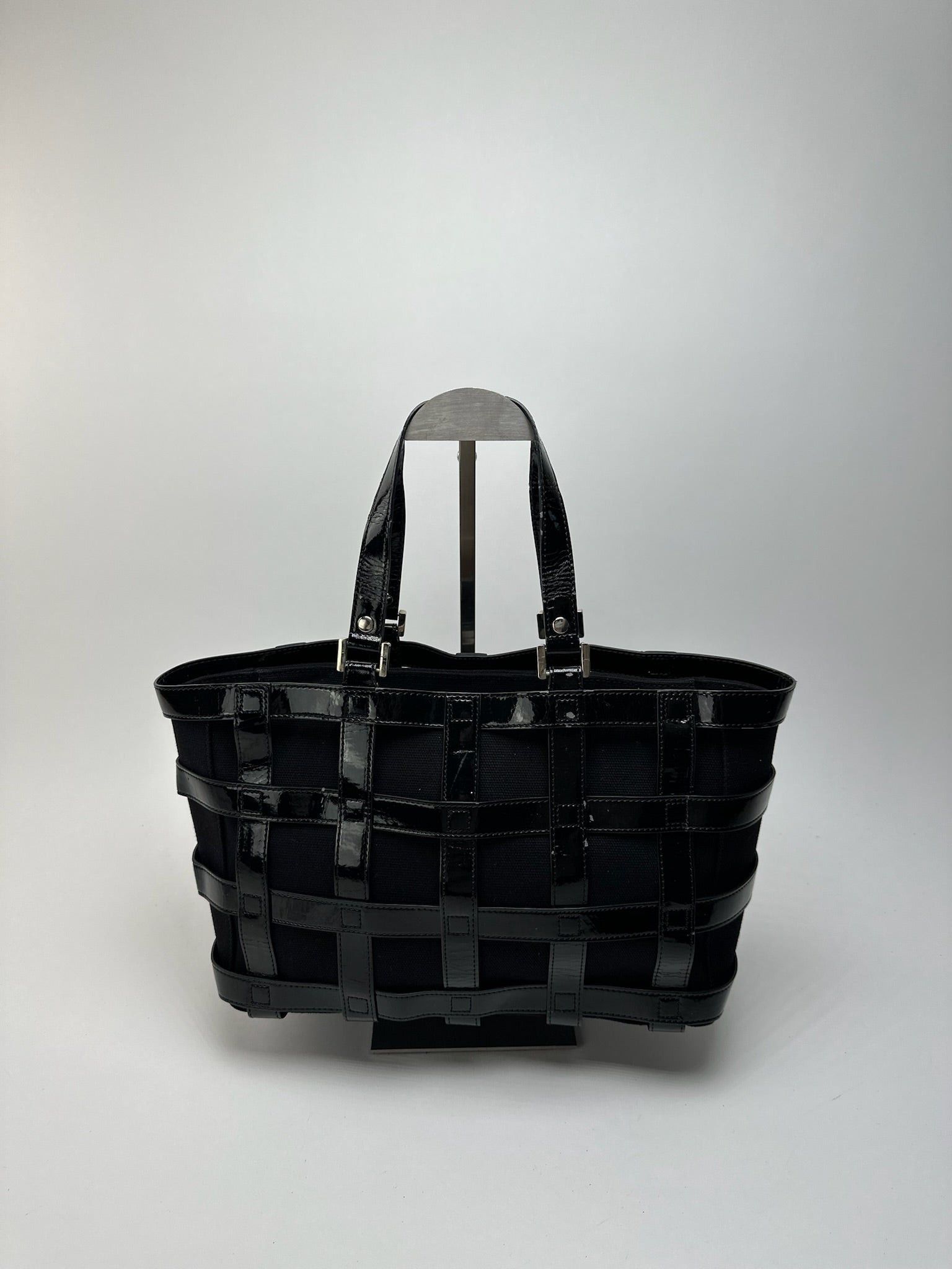 Courreges Vintage Patent Leather cage bag black Size ONE SIZE - 12 Thumbnail