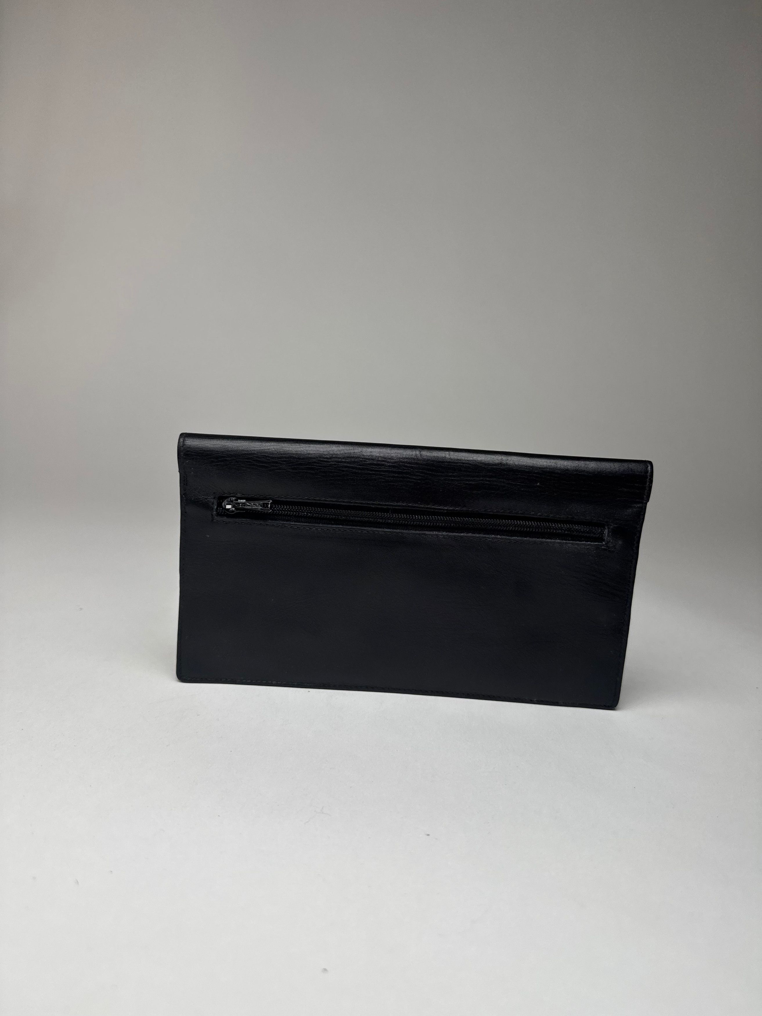 Givenchy Vintage GV3 Leather Clutch Black Size ONE SIZE - 2 Thumbnail