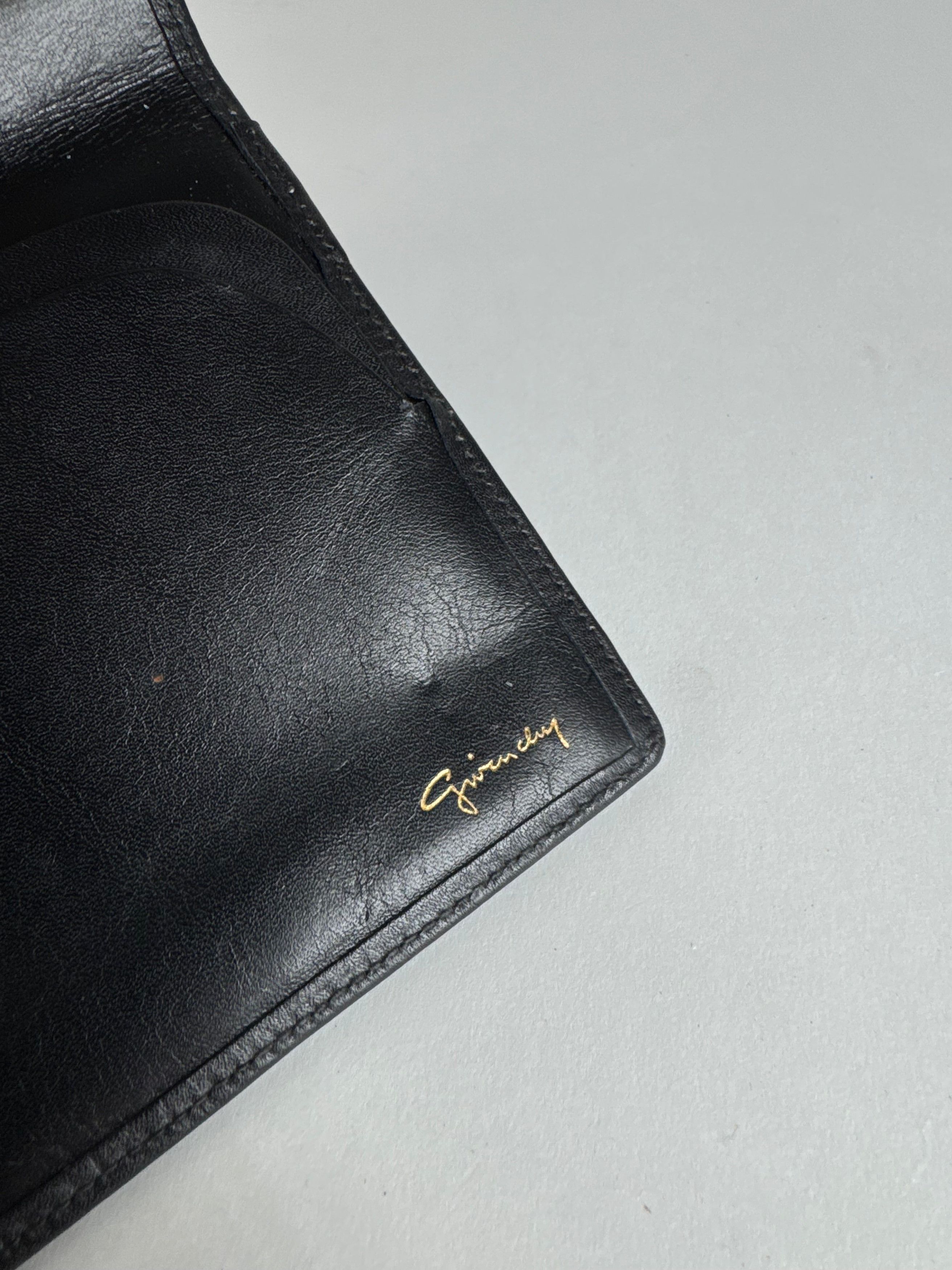 Givenchy Vintage GV3 Leather Clutch Black Size ONE SIZE - 9 Thumbnail