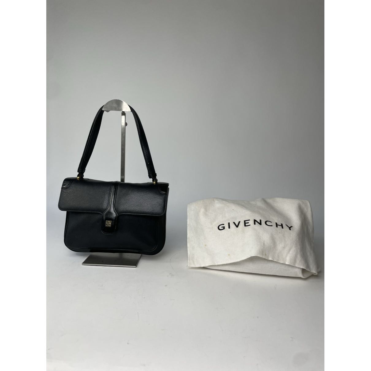 Givenchy 4G Black Leather Handbag Size ONE SIZE - 2 Thumbnail