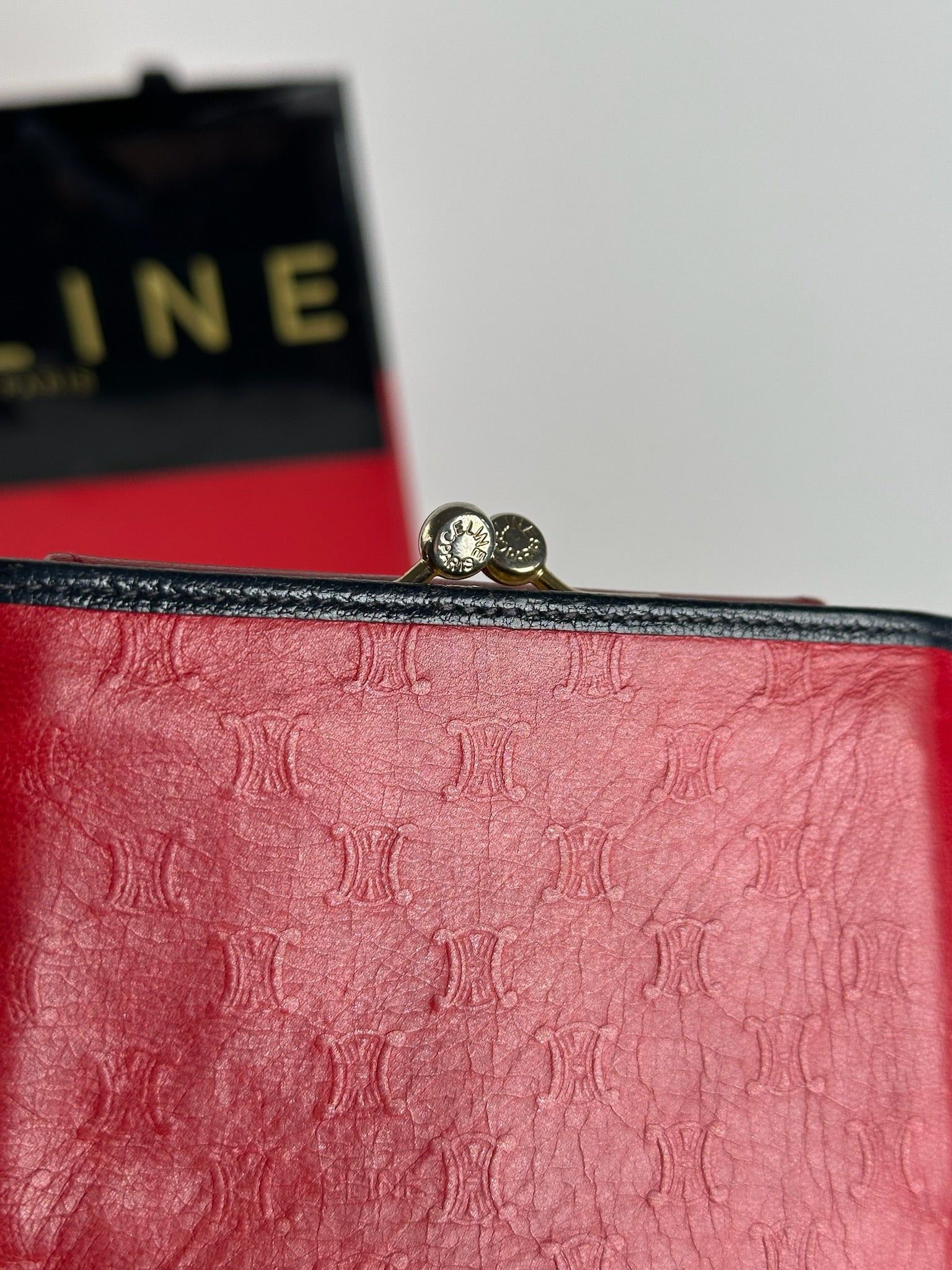 Celine Vintage Paris Monogram Leather wallet red Size ONE SIZE - 4 Thumbnail