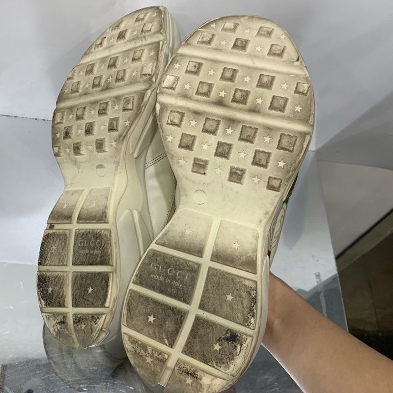 Gucci Gucci Rhyton Logo Low-Top Sneakers for Men 0079 Size US 10.5 / EU 43-44 - 6 Thumbnail