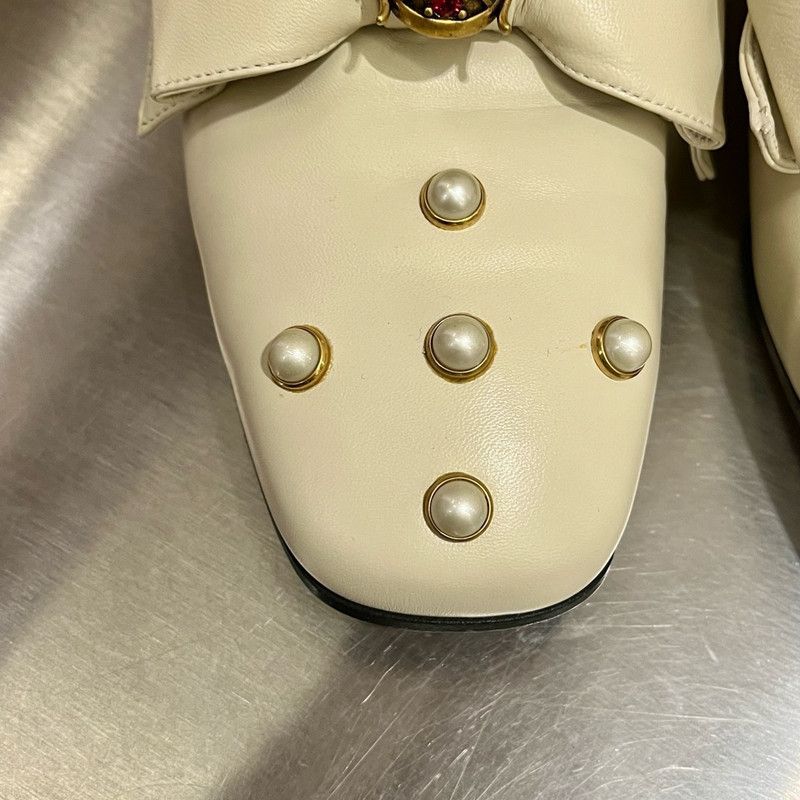 Gucci Gucci Ladies Ballet Flats with Pearl Accents 0079 Size US 5.5 / EU 38 - 7 Thumbnail