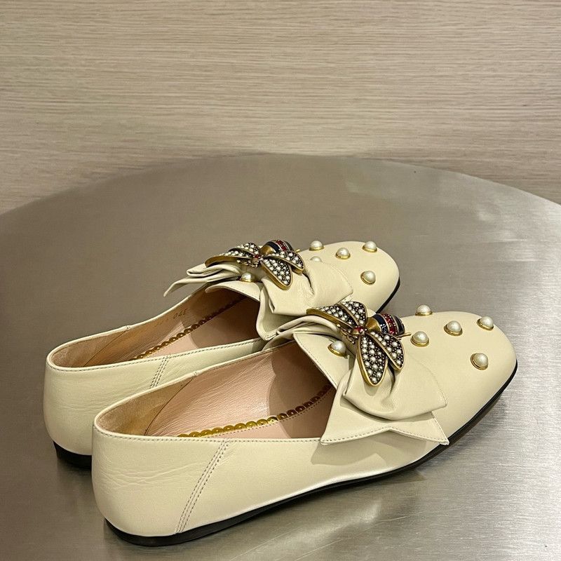 Gucci Gucci Ladies Ballet Flats with Pearl Accents 0079 Size US 5.5 / EU 38 - 2 Thumbnail