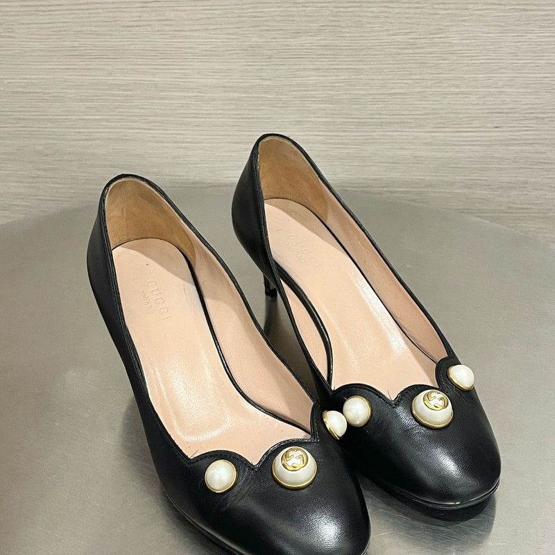 Gucci Gucci Black Leather High Heels with Pearl Accents 0079 Size US 5 / EU 37 - 2 Thumbnail
