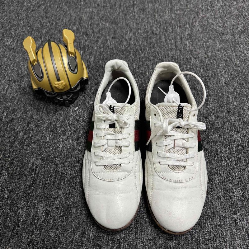 Gucci White Derbies with Iconic Stripes 0079