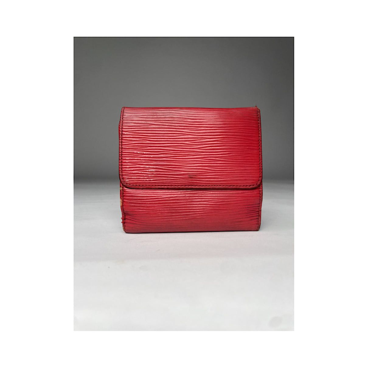 Louis Vuitton Capucines Red Leather Wallet Size ONE SIZE - 3 Thumbnail