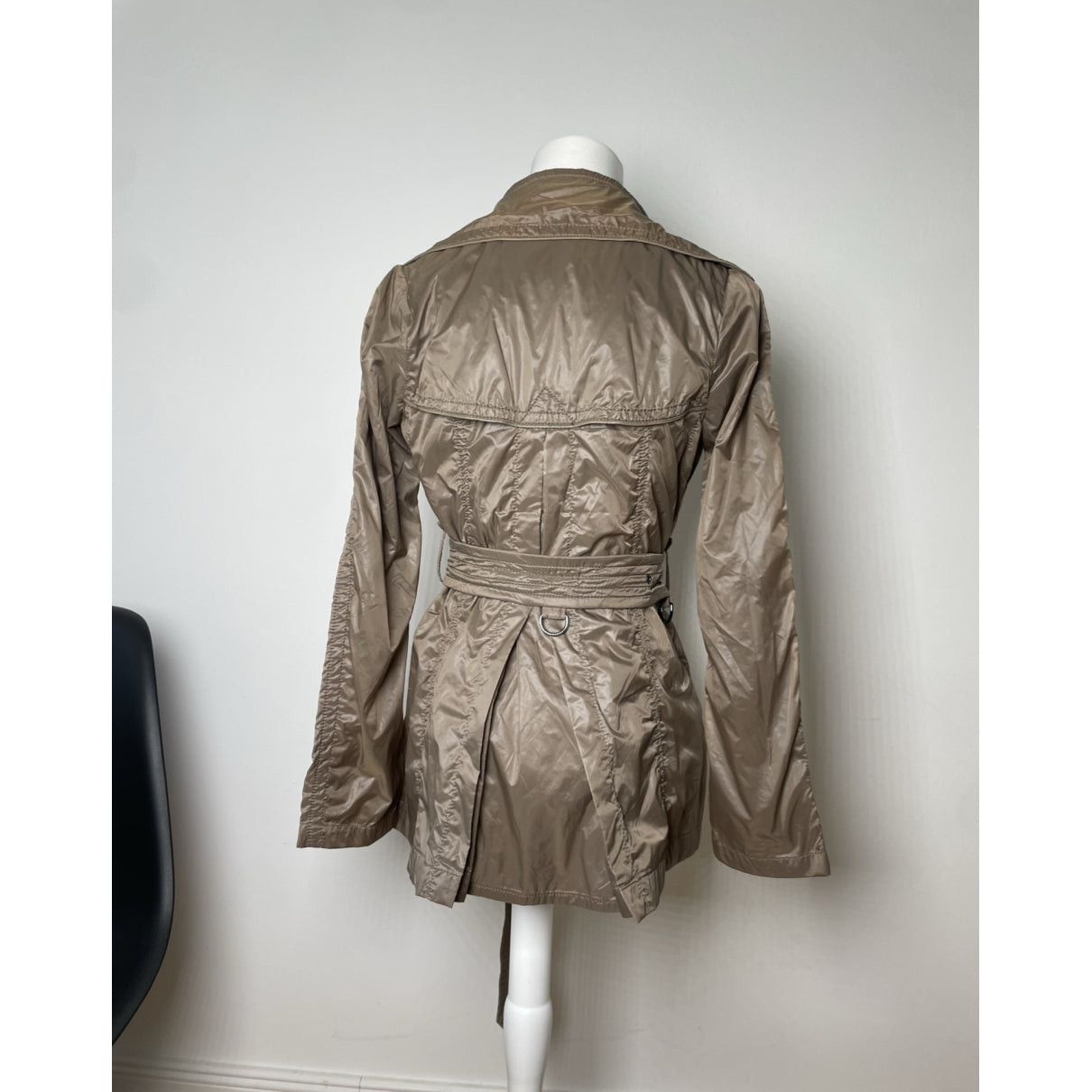Burberry Waterloo Grey Polyester Trench Coat Size S / US 4 / IT 40 - 4 Thumbnail