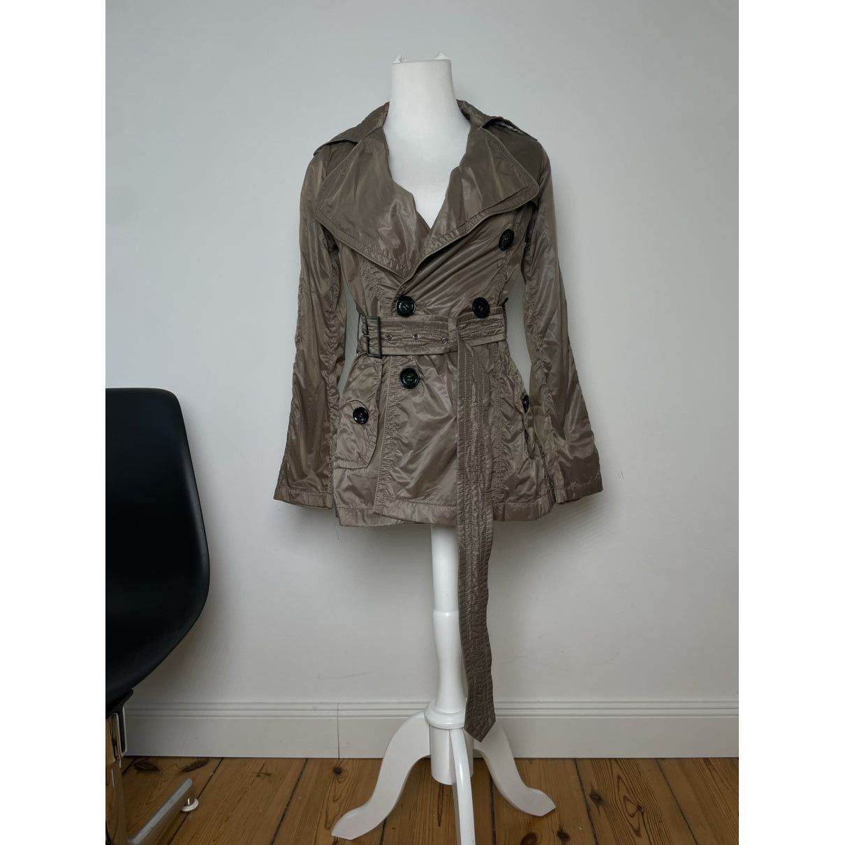 Burberry Waterloo Grey Polyester Trench Coat Size S / US 4 / IT 40 - 2 Thumbnail