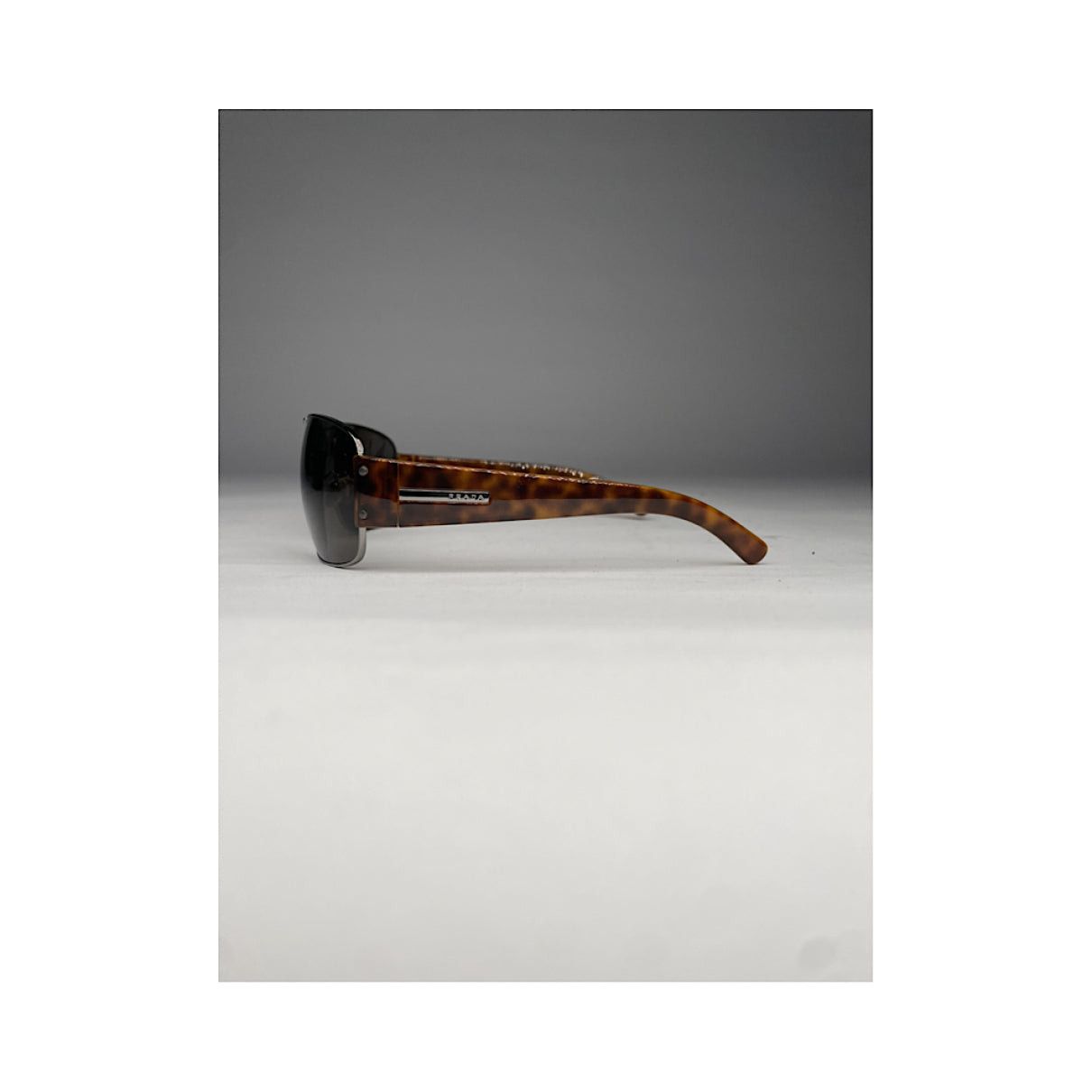 Prada Brown Plastic Sunglasses Size ONE SIZE - 4 Thumbnail
