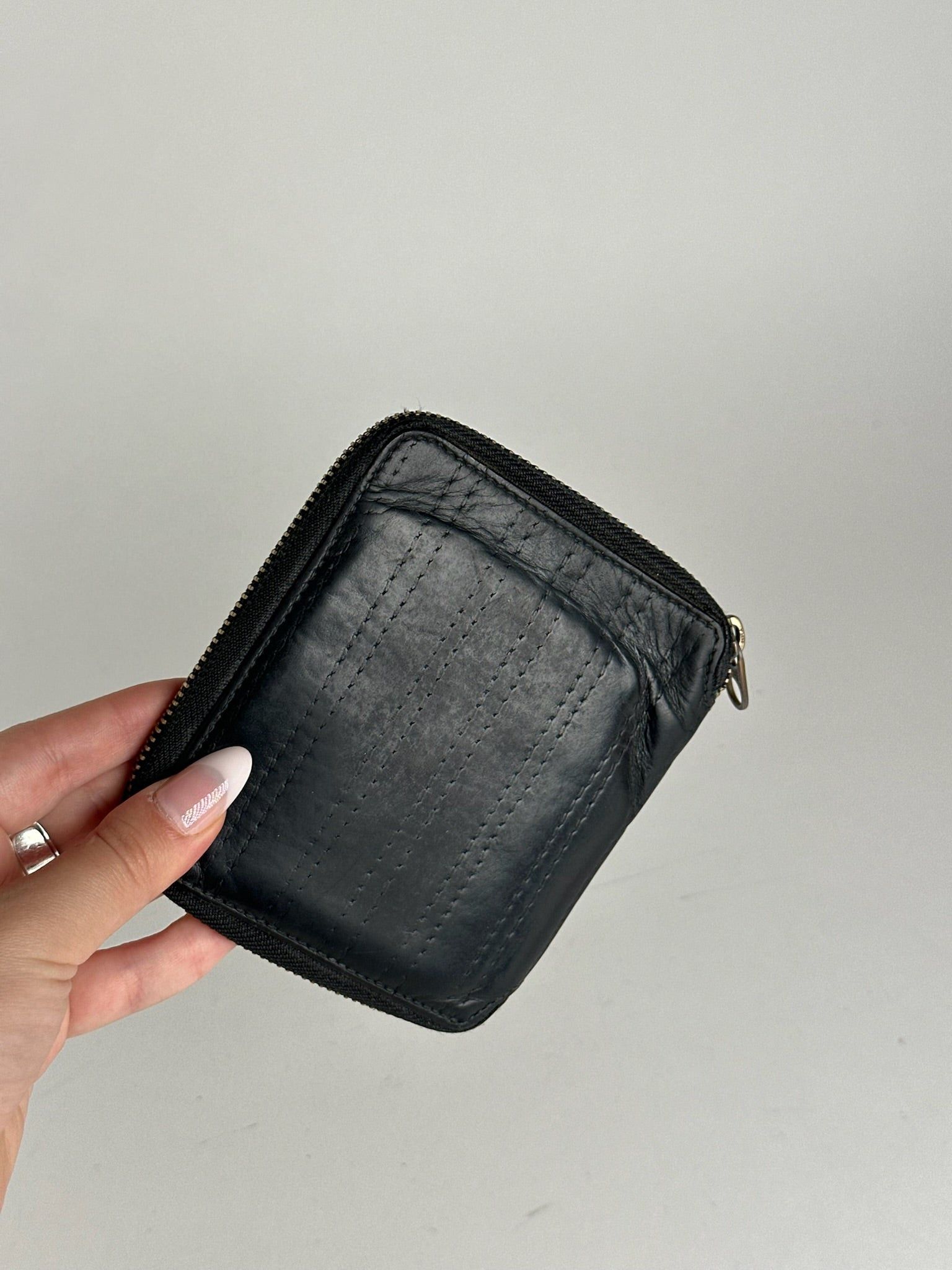 Comme des Garcons Vintage Comme Des Garçons patent leather wallet black Size ONE SIZE - 11 Thumbnail