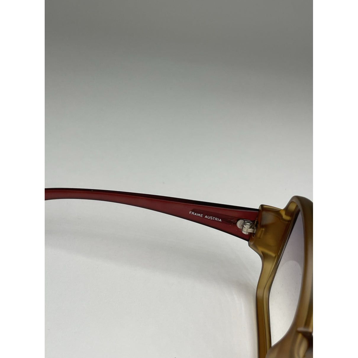 Dior Red Plastic Sunglasses Size ONE SIZE - 4 Thumbnail
