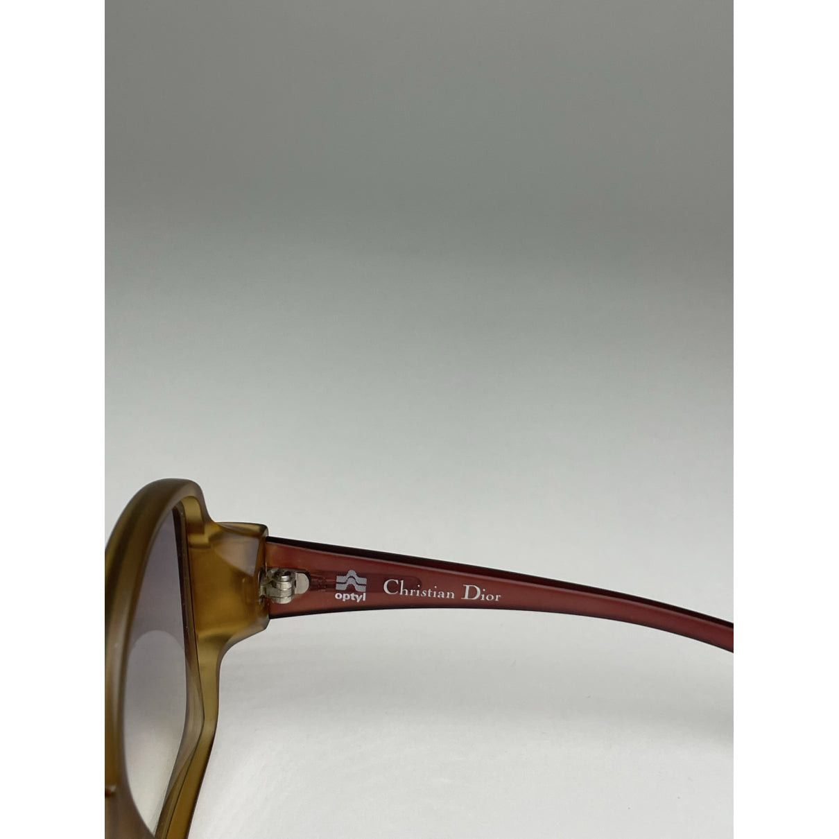Dior Red Plastic Sunglasses Size ONE SIZE - 3 Thumbnail