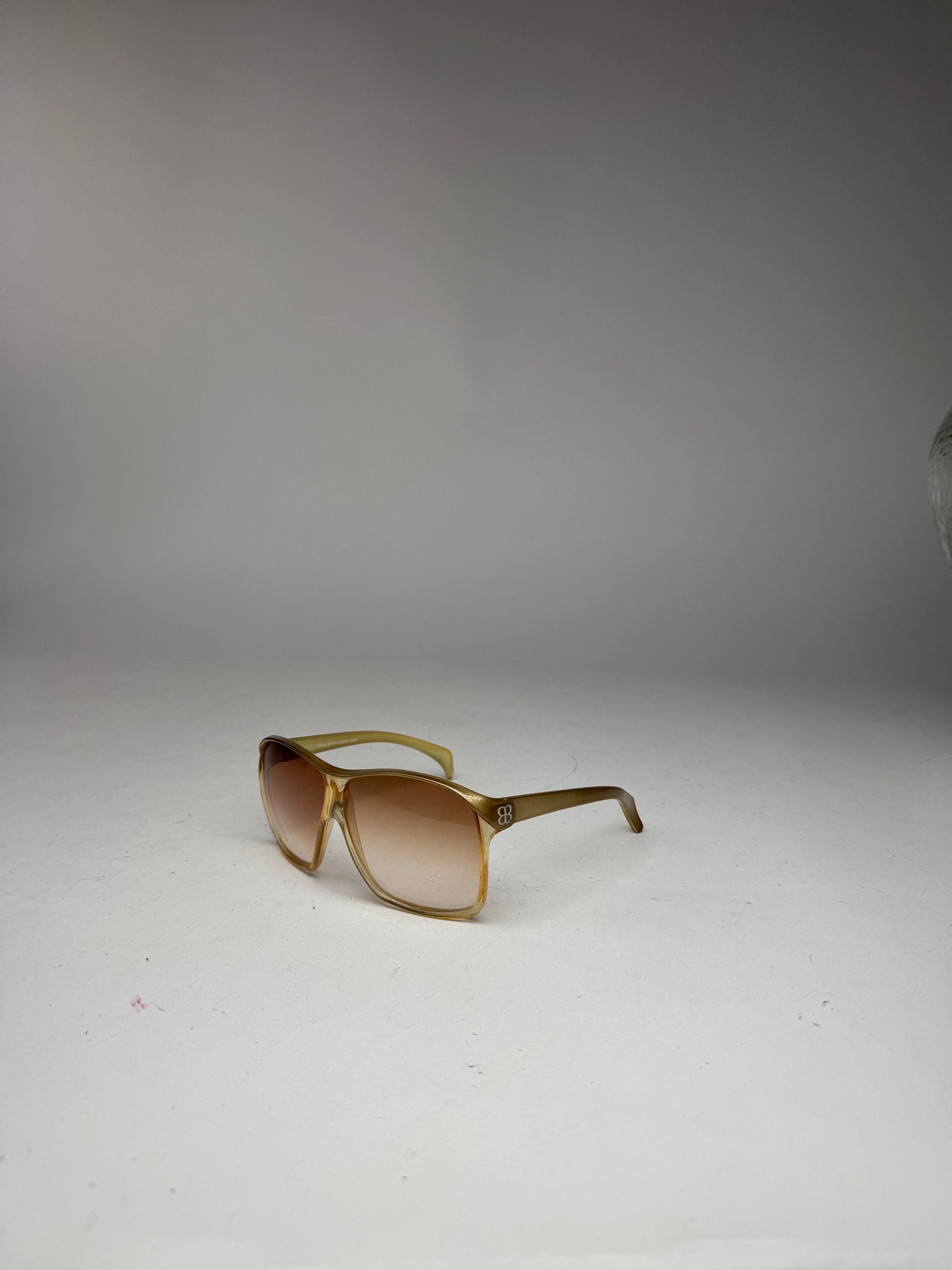 Balenciaga Vintage Overd Sunglasses Golden Size ONE SIZE - 8 Thumbnail