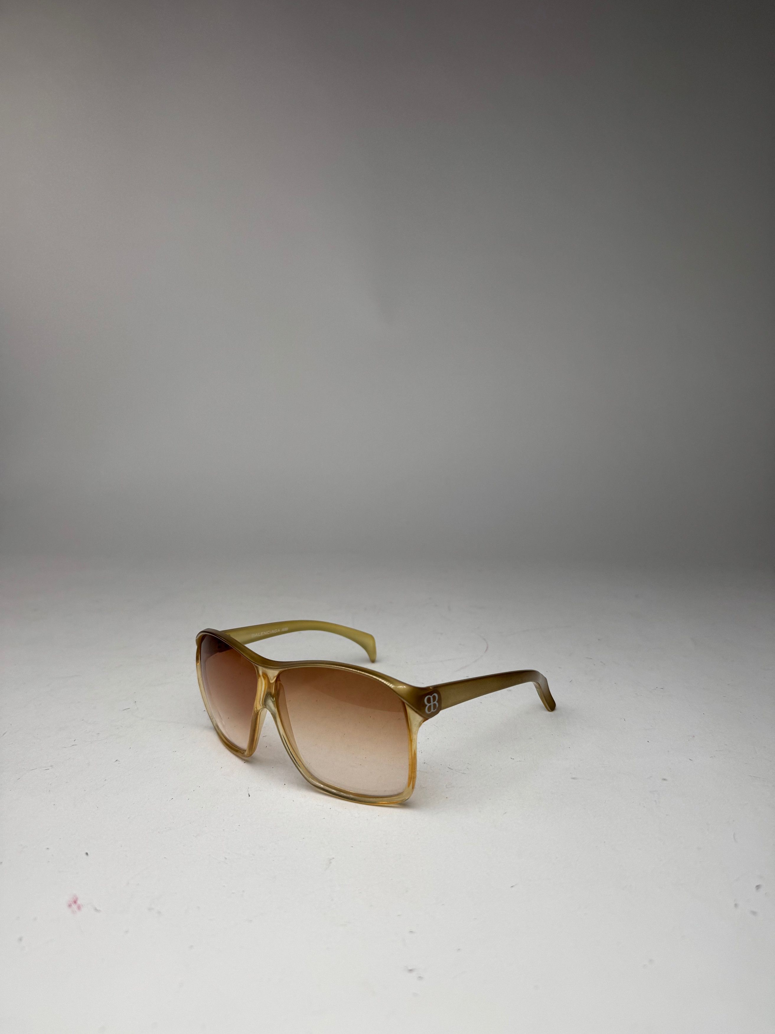 Balenciaga Vintage Overd Sunglasses Golden Size ONE SIZE - 14 Thumbnail