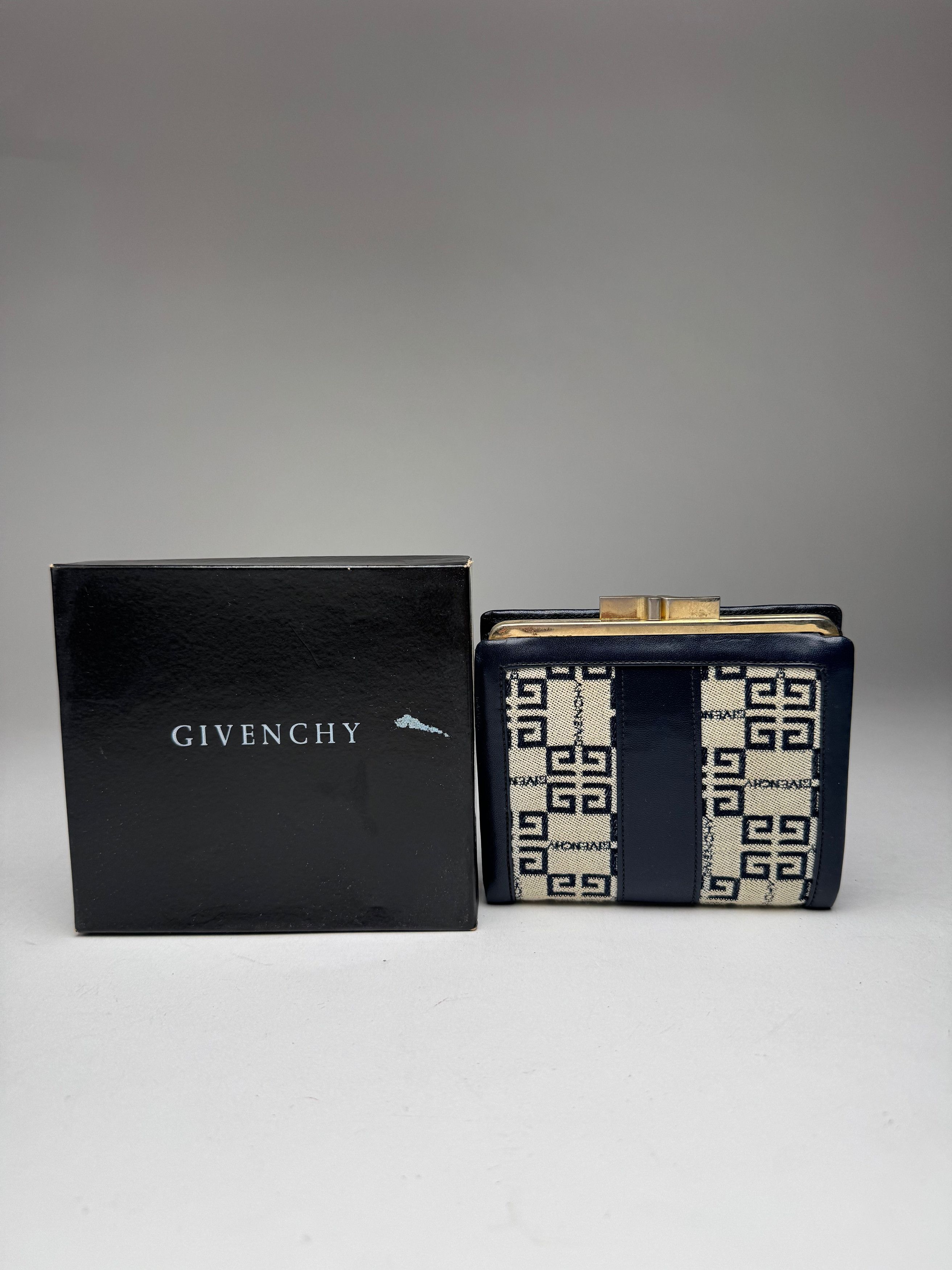 Givenchy Vintage GV3 monogram Leather Wallet marine white Size ONE SIZE - 2 Thumbnail