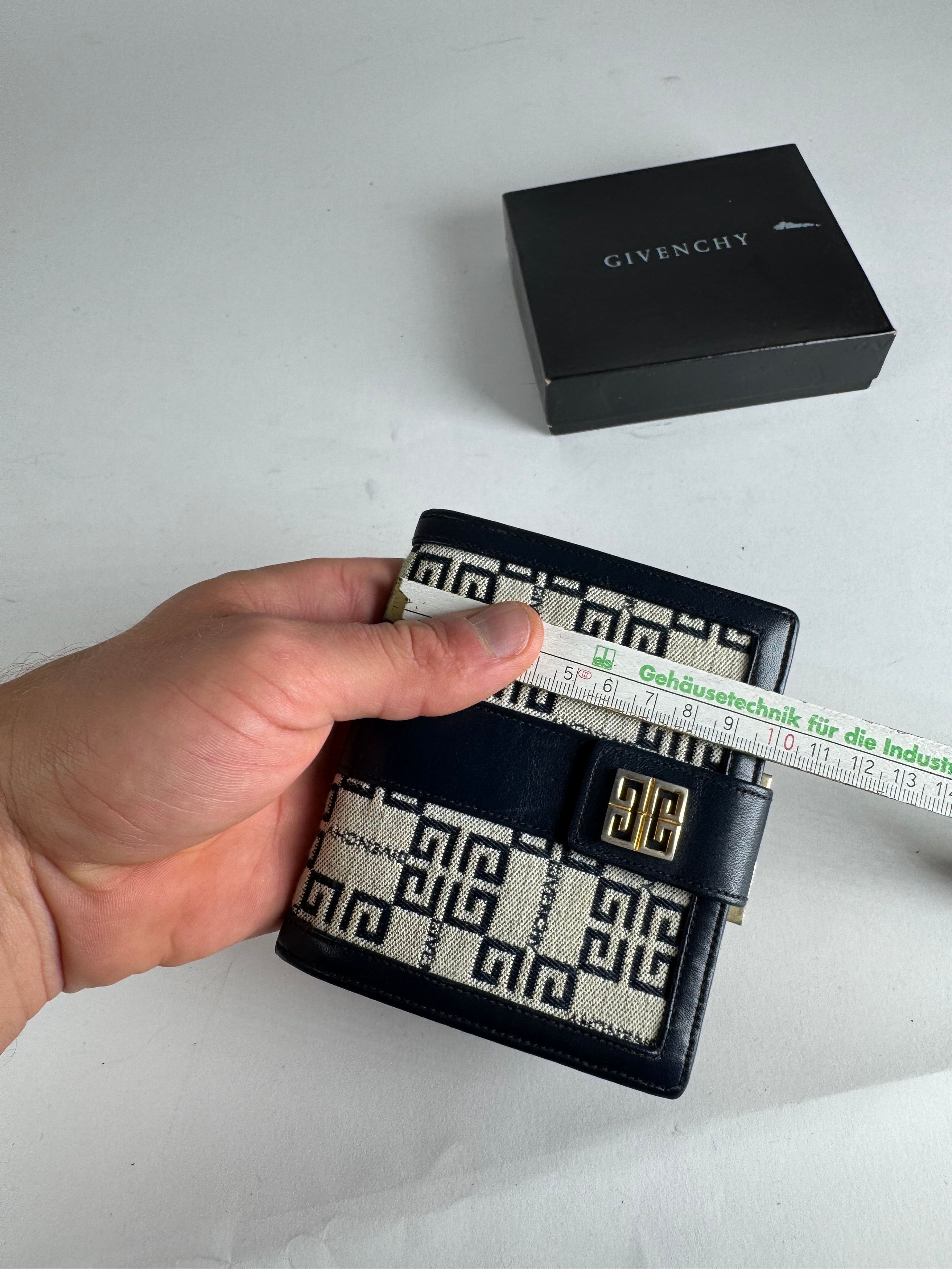 Givenchy Vintage GV3 monogram Leather Wallet marine white Size ONE SIZE - 5 Thumbnail