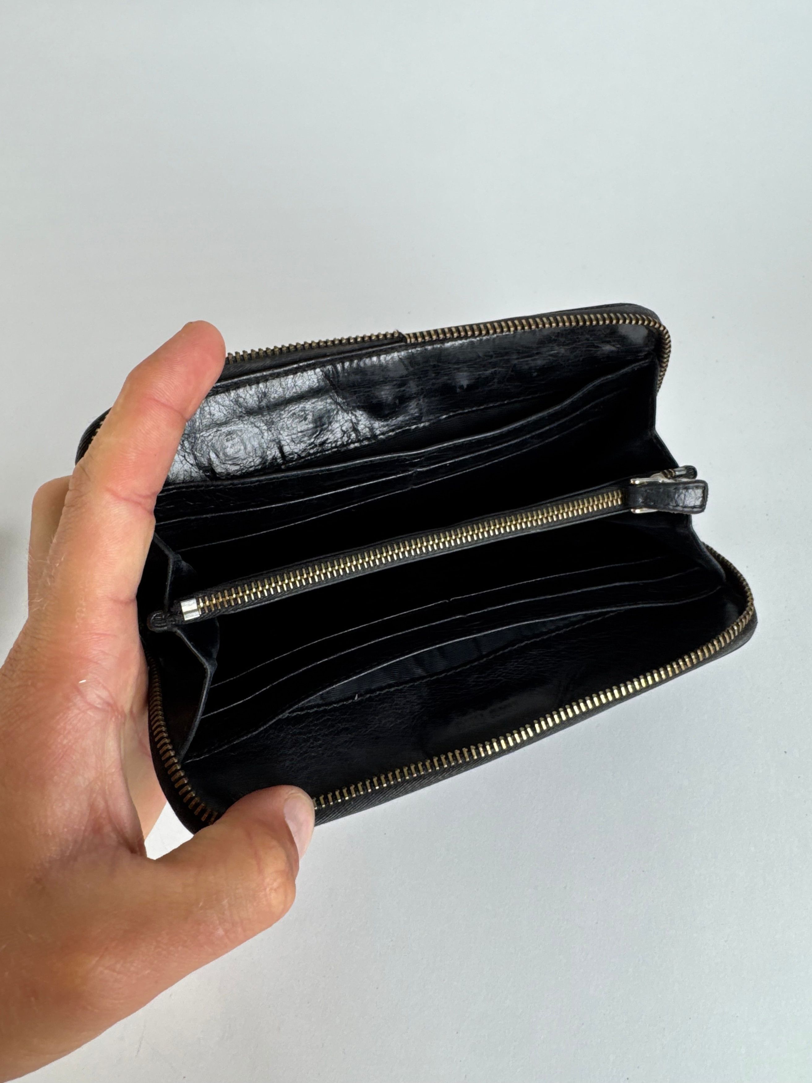 Miu Miu Vintage Patent Leather Wallet studded black zippy defect Size ONE SIZE - 5 Thumbnail