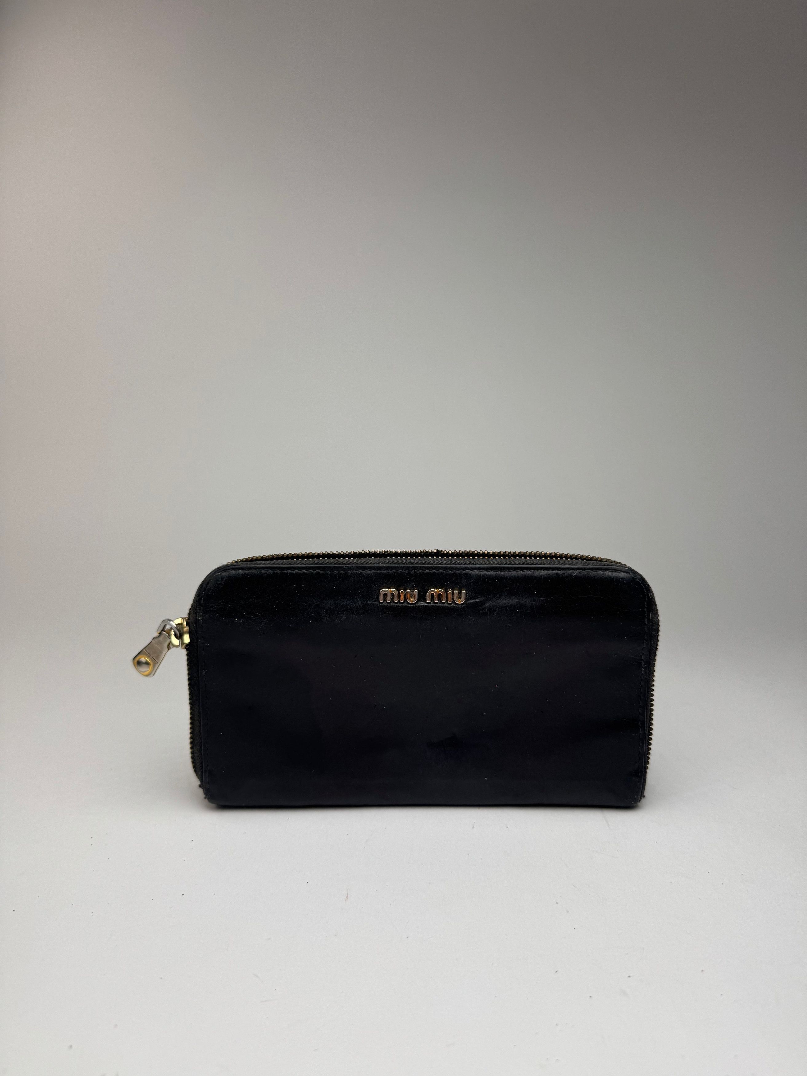 Miu Miu Vintage Patent Leather Wallet studded black zippy defect Size ONE SIZE - 11 Thumbnail