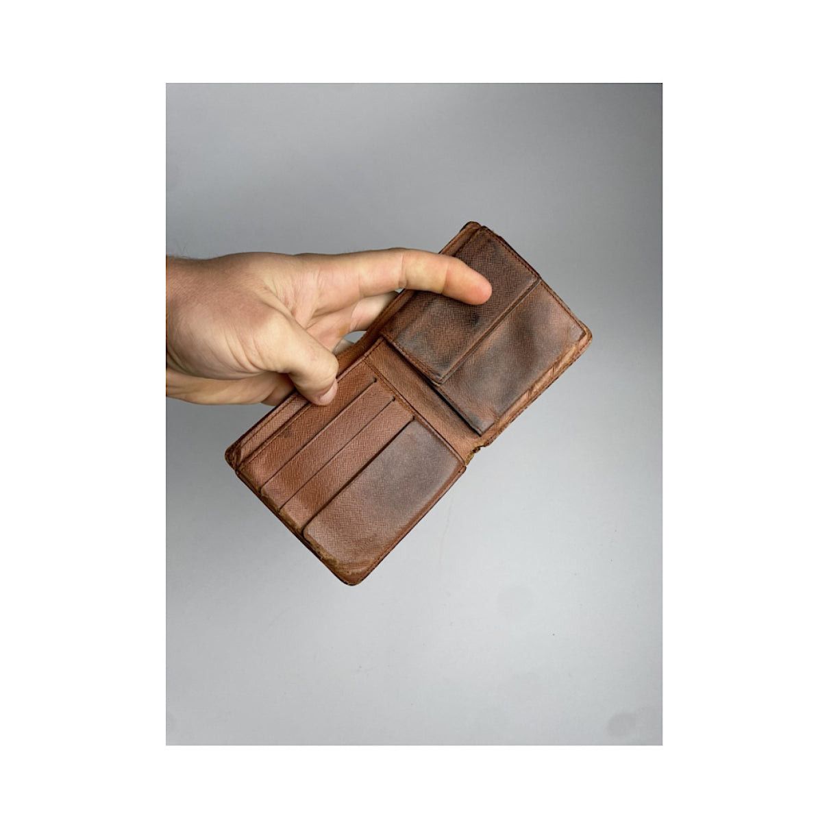 Louis Vuitton Brown Leather Purse Size ONE SIZE - 4 Thumbnail