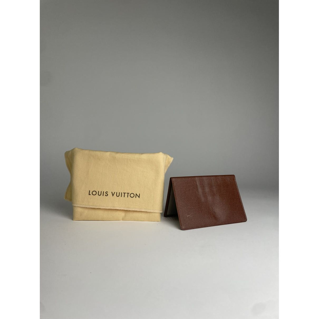 Louis Vuitton Brown Leather Purse Size ONE SIZE - 4 Thumbnail