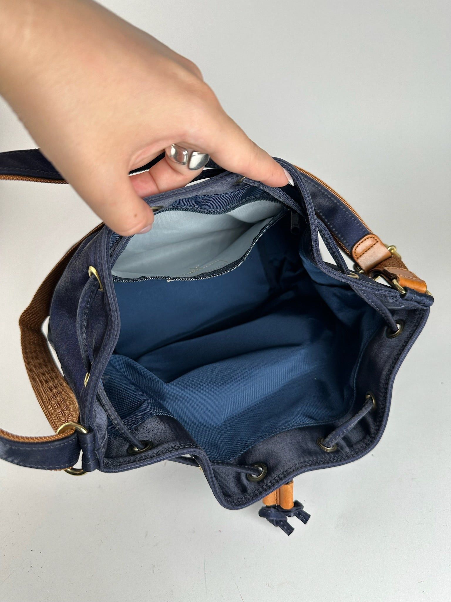 Courreges Vintage Paris leather bucket bag navy Size ONE SIZE - 8 Thumbnail