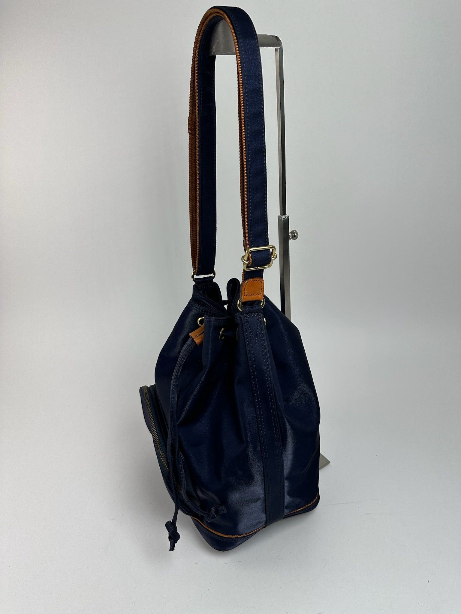Courreges Vintage Paris leather bucket bag navy Size ONE SIZE - 14 Thumbnail