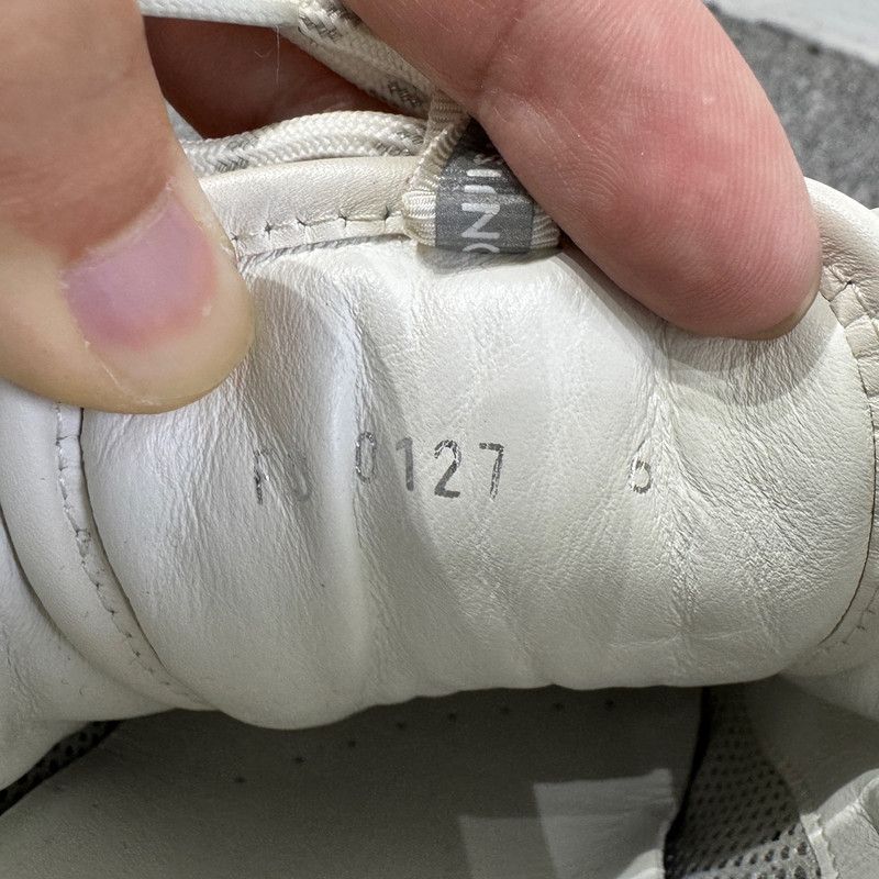 Louis Vuitton Louis Vuitton Color Blocked Lace-Up Sneakers 0079 Size US 7.5 / EU 40-41 - 5 Thumbnail
