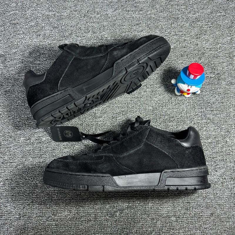 Louis Vuitton Louis Vuitton Black Trainer Sneakers 0079 Size US 8.5 / EU 41-42 - 6 Thumbnail