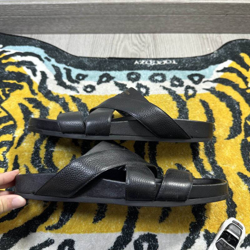 Louis Vuitton Louis Vuitton Comfortable Black Slide Sandals for Men 0079 Size US 7.5 / EU 40-41 - 7 Thumbnail