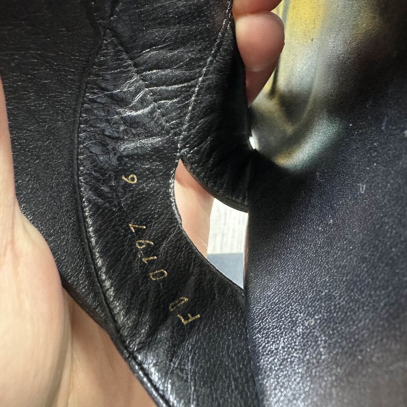 Louis Vuitton Louis Vuitton Comfortable Black Slide Sandals for Men 0079 Size US 7.5 / EU 40-41 - 5 Thumbnail