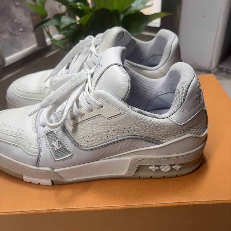 Louis Vuitton Louis Vuitton White Trainer Low-Top Fashion Sneakers 0079 Size US 7.5 / EU 40-41 - 9 Thumbnail