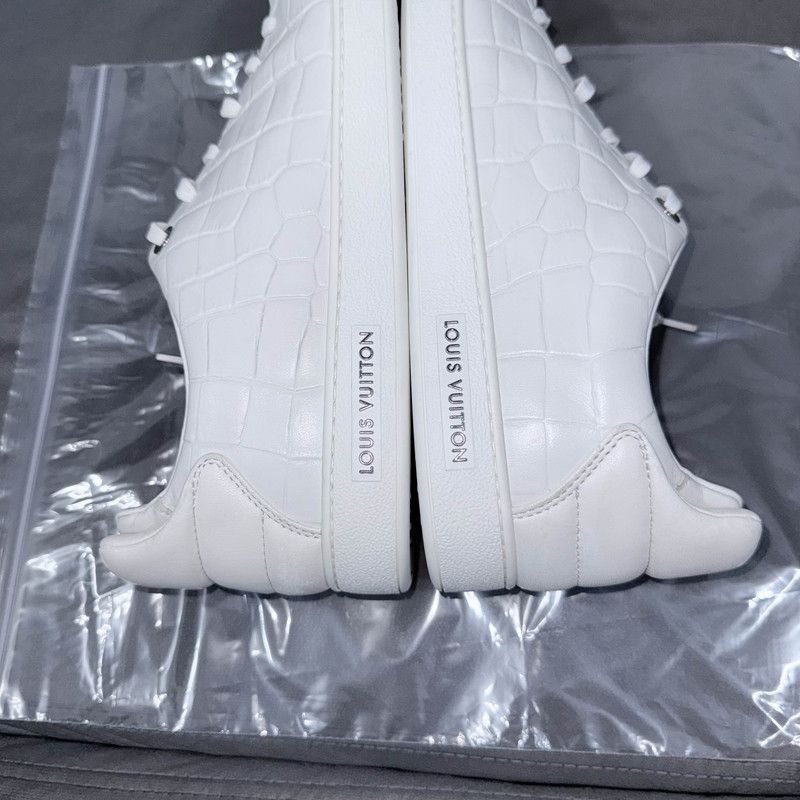 Louis Vuitton Louis Vuitton White Crocodile Leather Sneakers 0079 Size US 10.5 / EU 43-44 - 11 Thumbnail