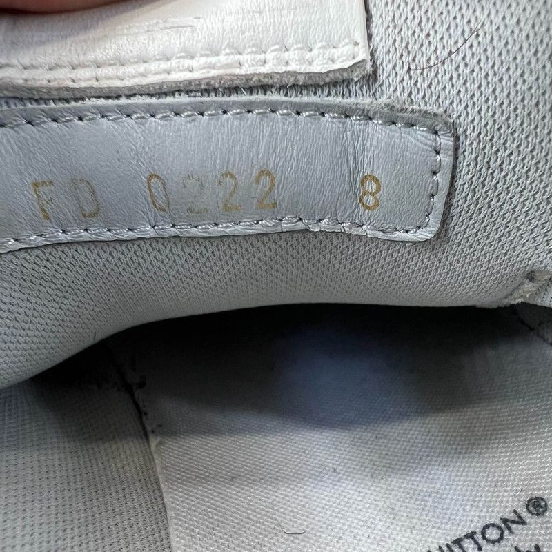 Louis Vuitton Louis Vuitton White Trainer Low-top Fashion Sneakers 0079 Size US 9 / EU 42 - 5 Thumbnail