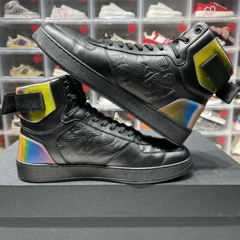 Louis Vuitton Louis Vuitton Rivoli High-Top Fashion Sneakers for Men 0079 Size US 6.5 / EU 39-40 - 7 Thumbnail