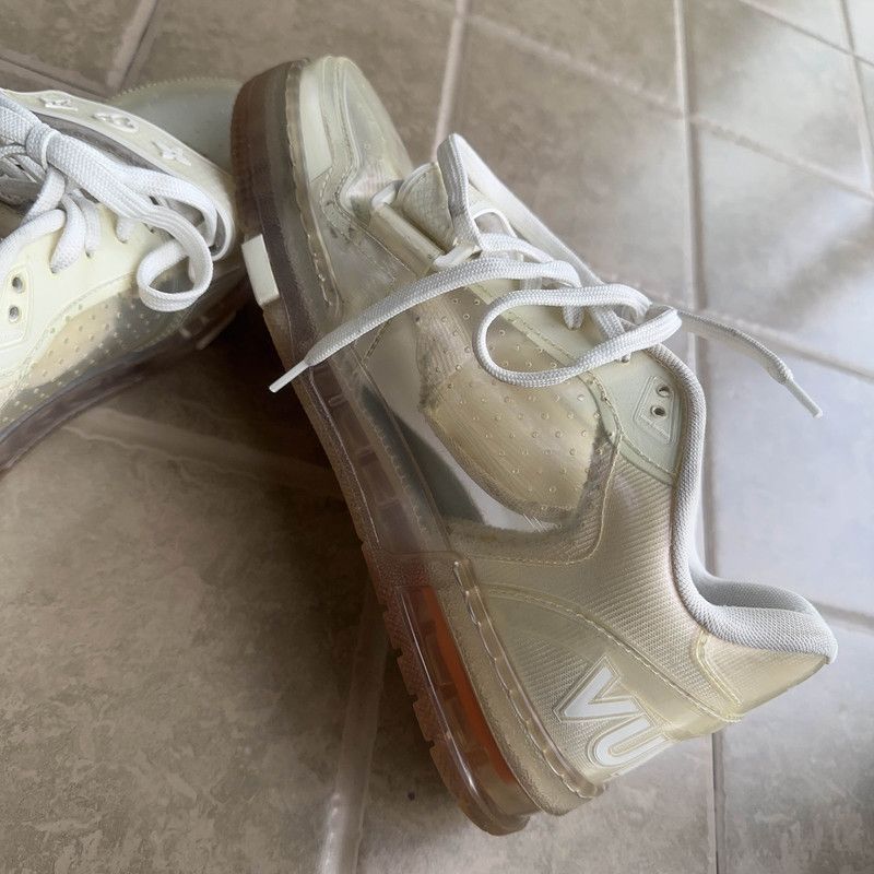Louis Vuitton Louis Vuitton Trainer Transparent Logo Fashion Sneakers 0079 Size US 8.5 / EU 41-42 - 11 Thumbnail